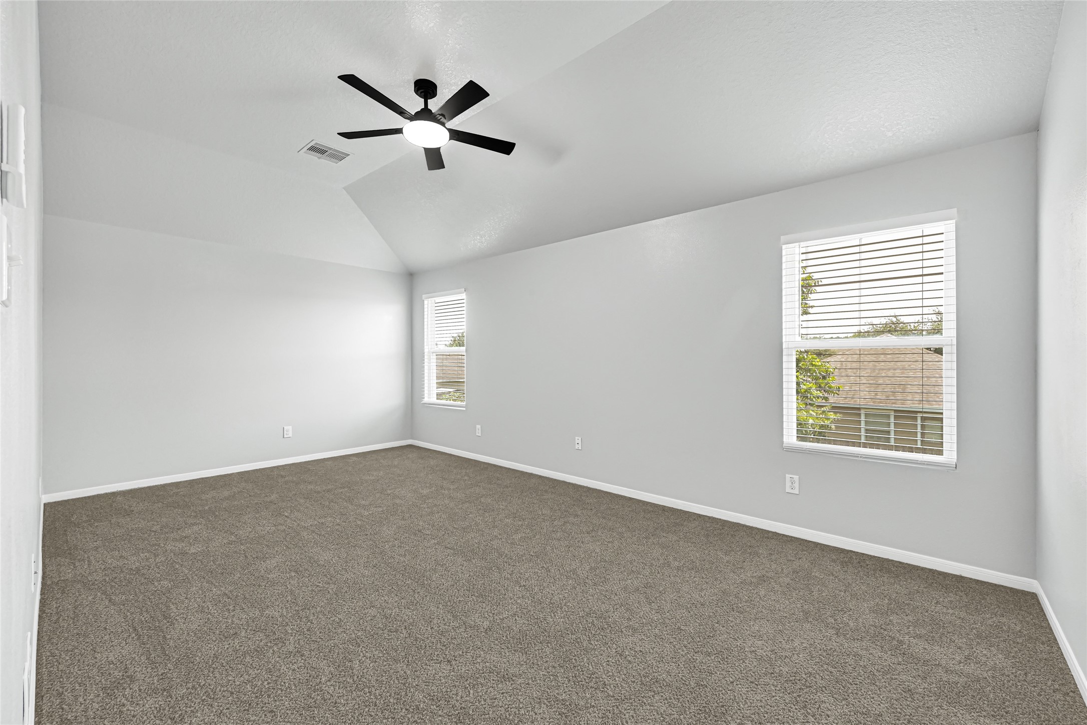 1827 Macondray Drive Property Photo 20