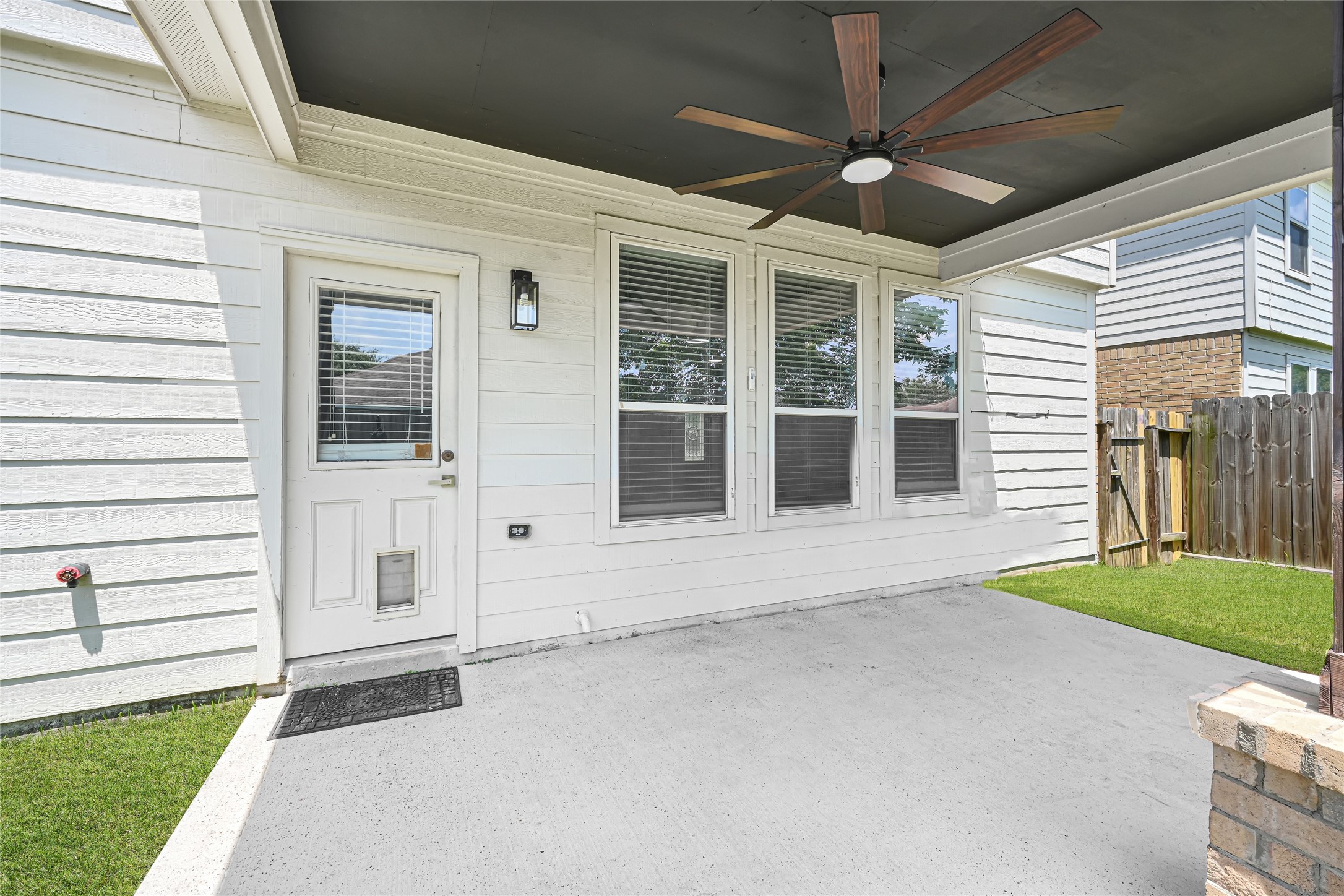 1827 Macondray Drive Property Photo 30