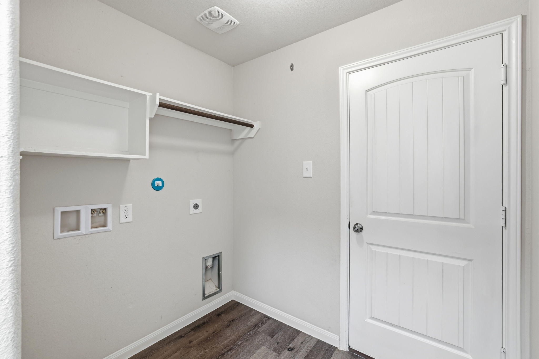25387 Grotto Falls Lane Property Photo 15