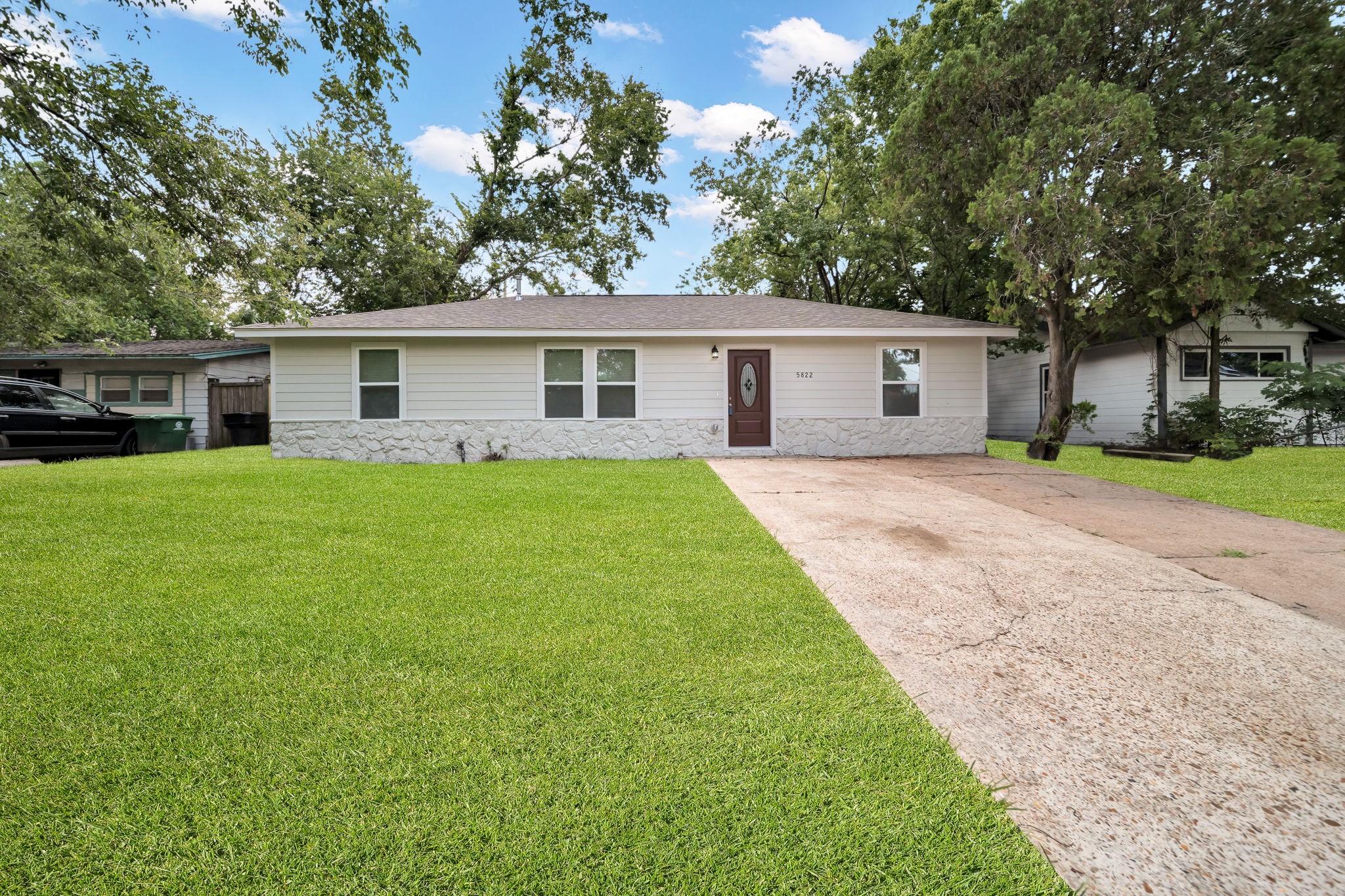 5822 Beldart Street Property Photo 1