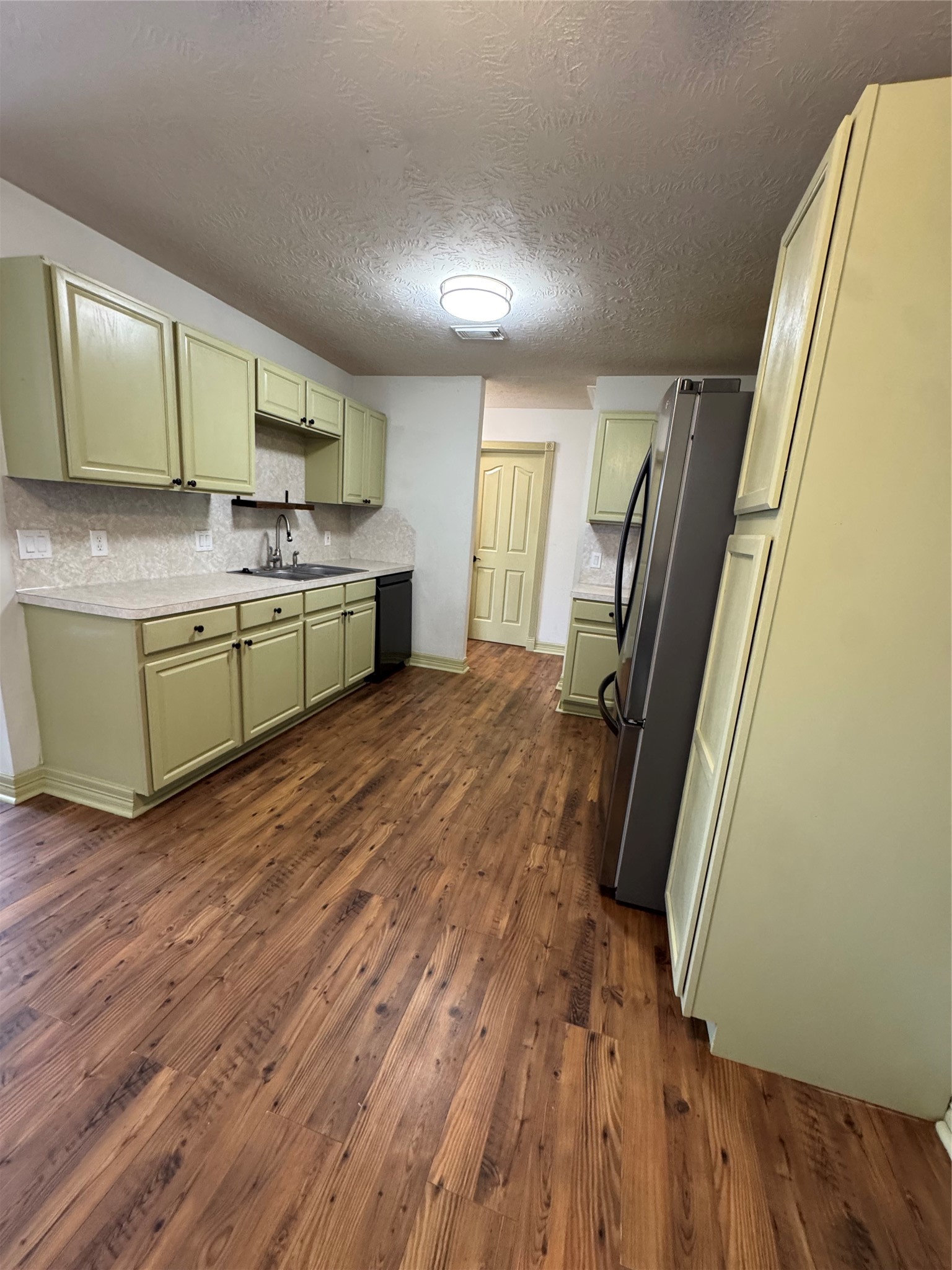 25023 Birnam Wood Boulevard Property Photo 6