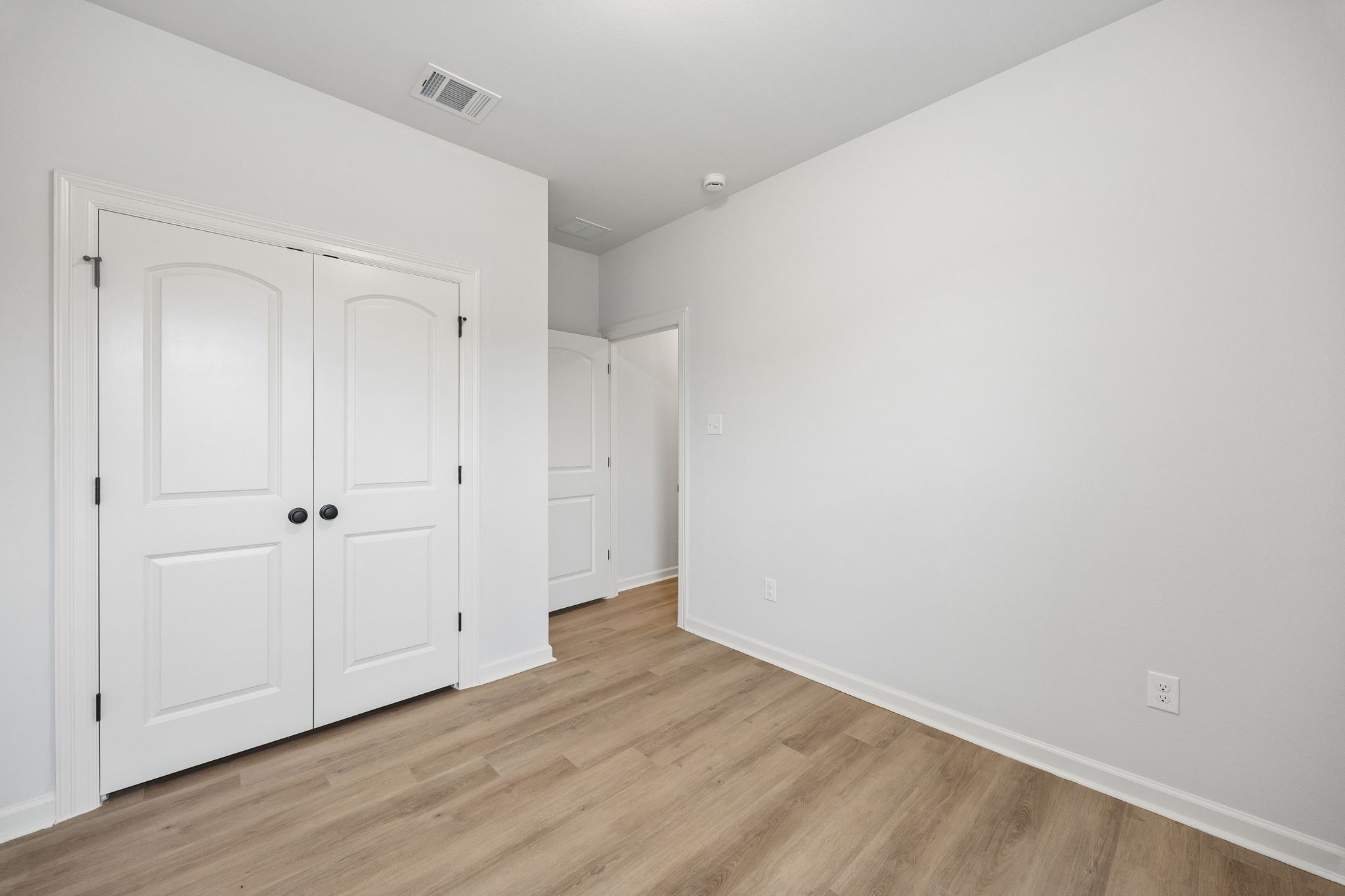 10902 Bonfire Trail Property Photo 23