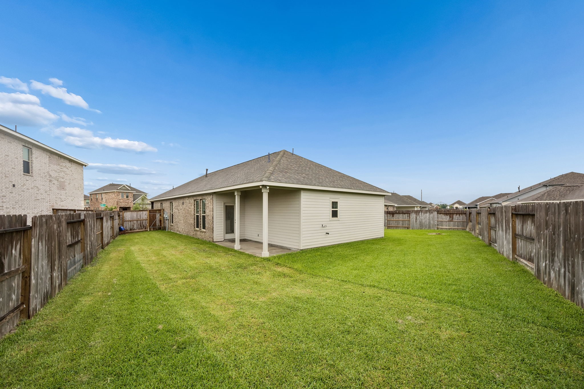 10902 Bonfire Trail Property Photo 27