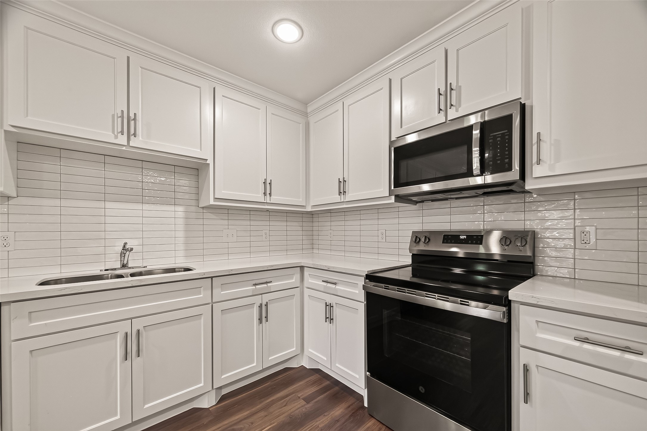 7412 S Hall Street Property Photo 16