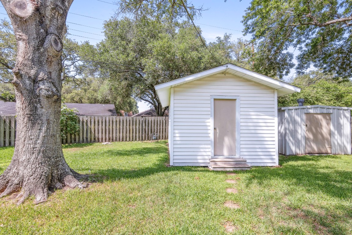3010 Lamar Circle Property Photo 28
