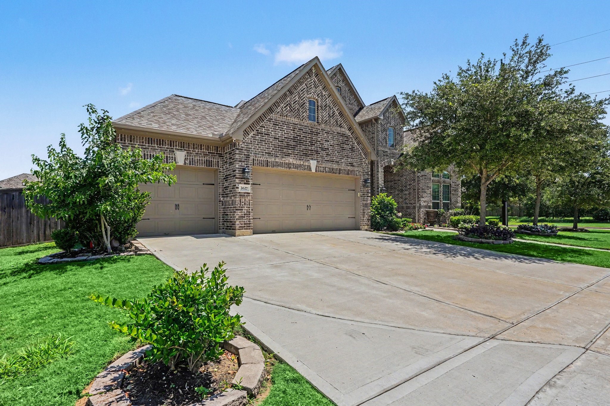 2627 Petunia Valley Drive Property Photo 1