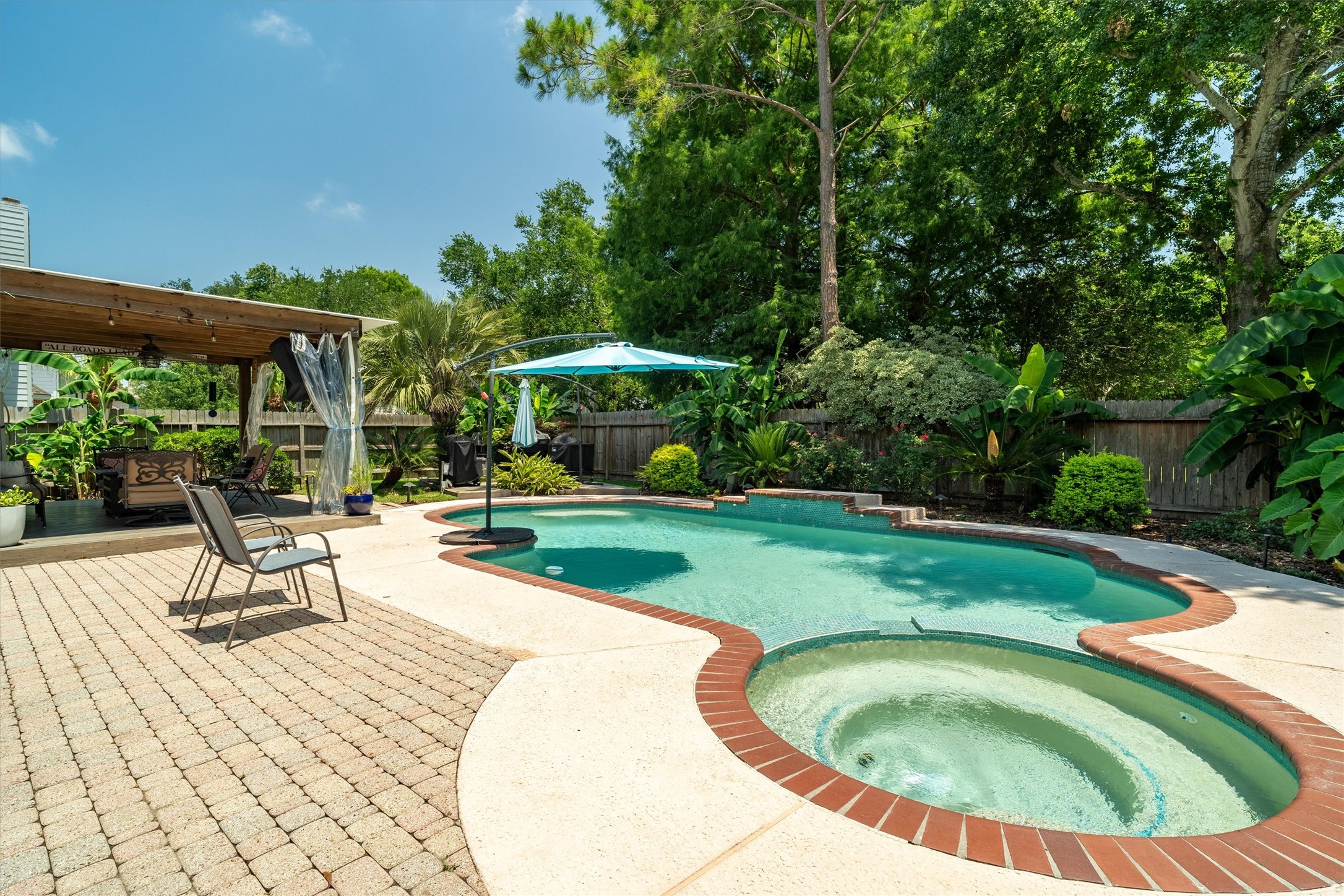 124 Coral Bay Drive Property Photo 1