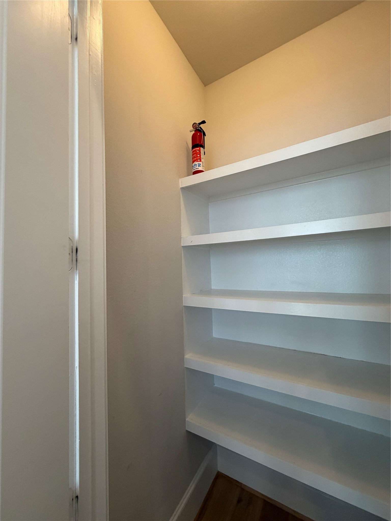 824 Cage Street Property Photo 9