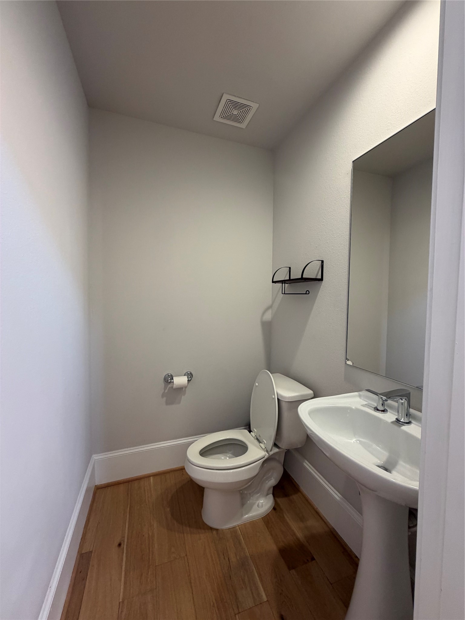 824 Cage Street Property Photo 10