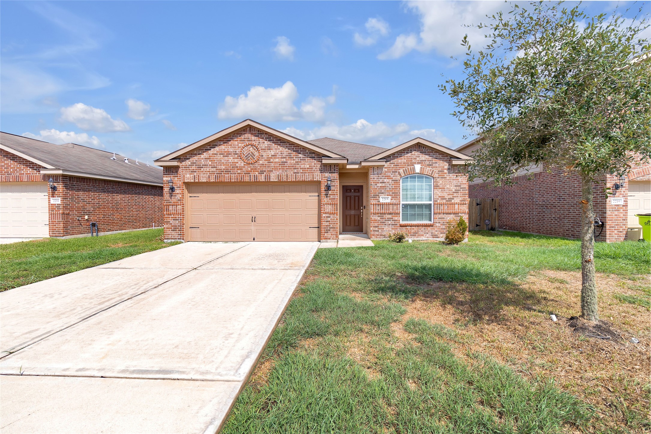 2215 Sandy Sea Road Property Photo 2