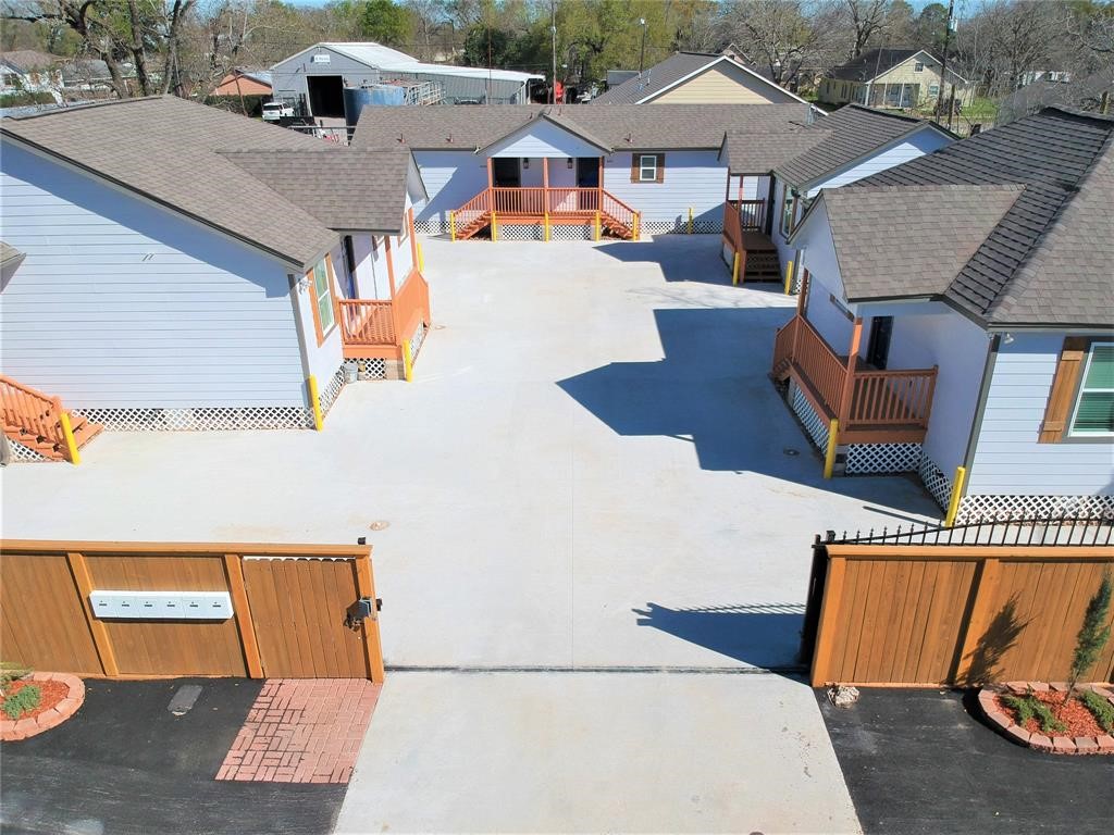 6215 Conley Street Property Photo 1