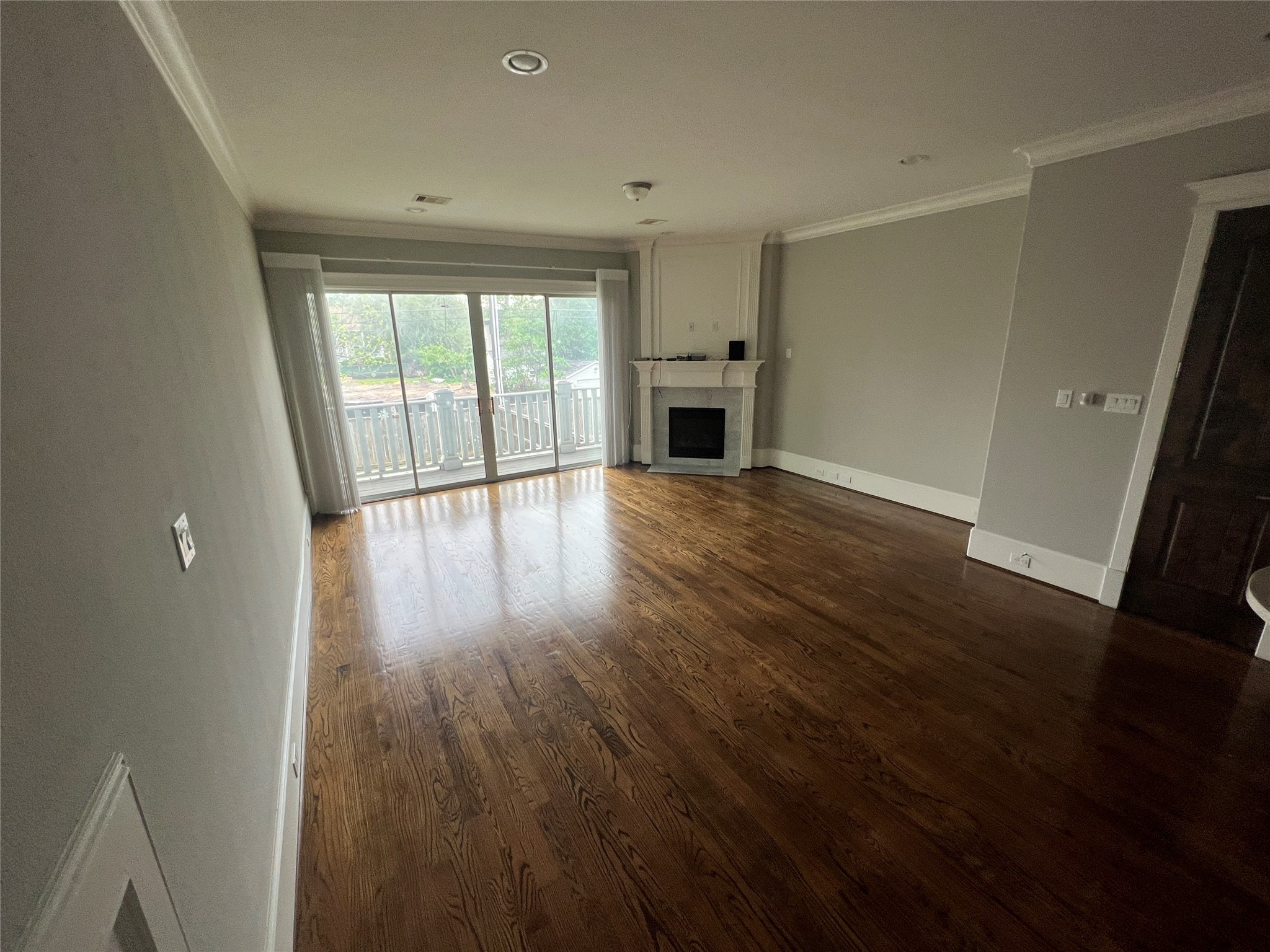 238 W 24th Street Property Photo 16