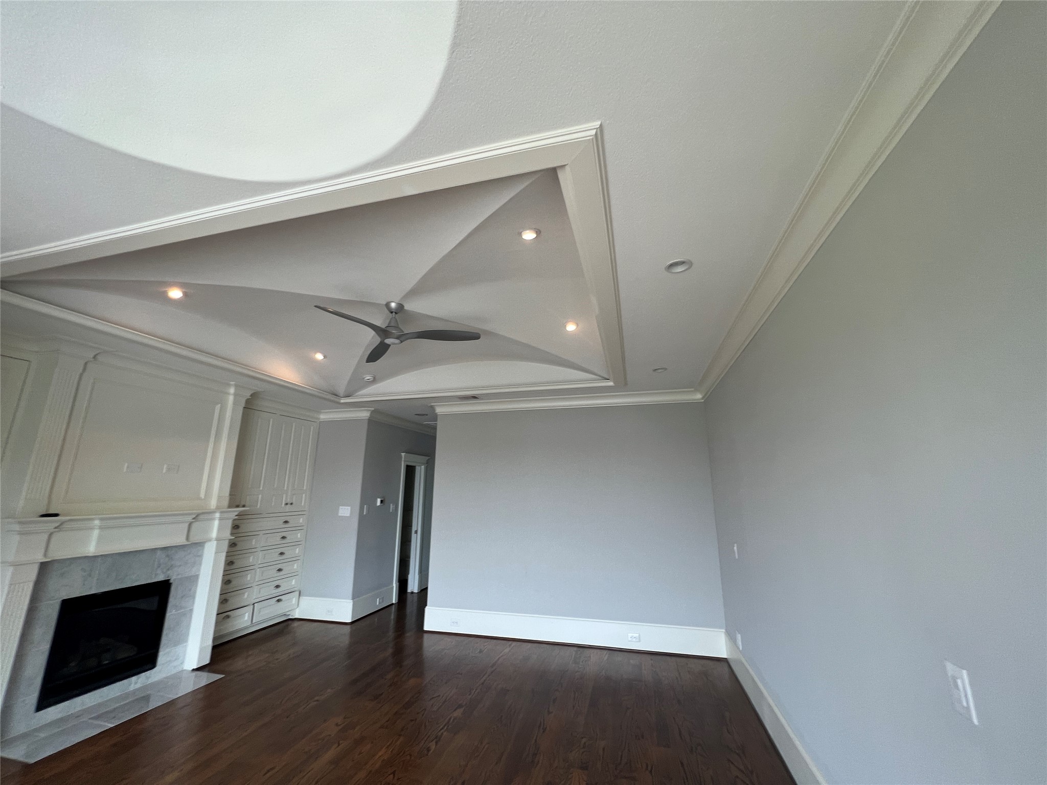 238 W 24th Street Property Photo 27
