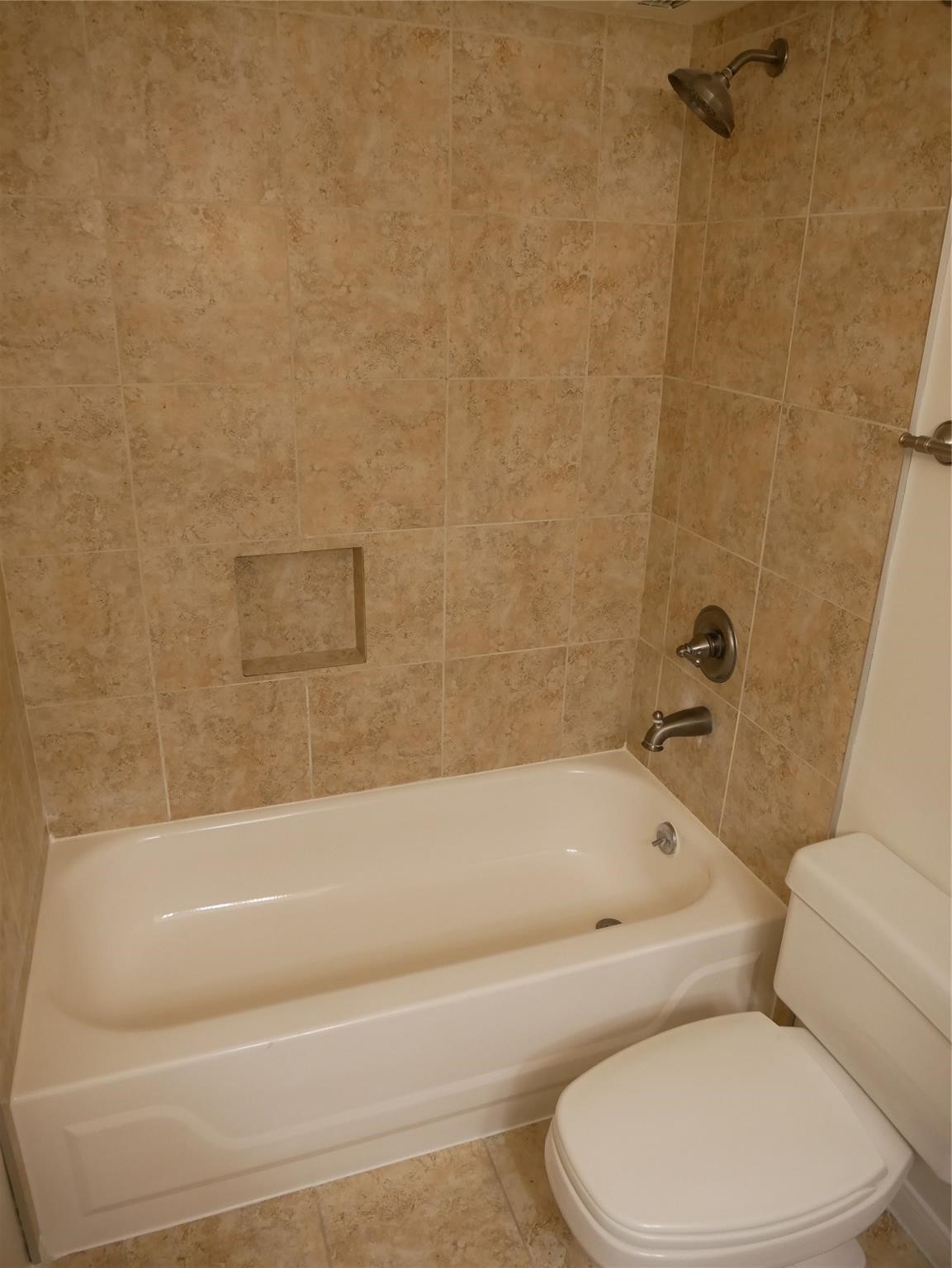 3525 Sage Road 1001 Property Photo 13