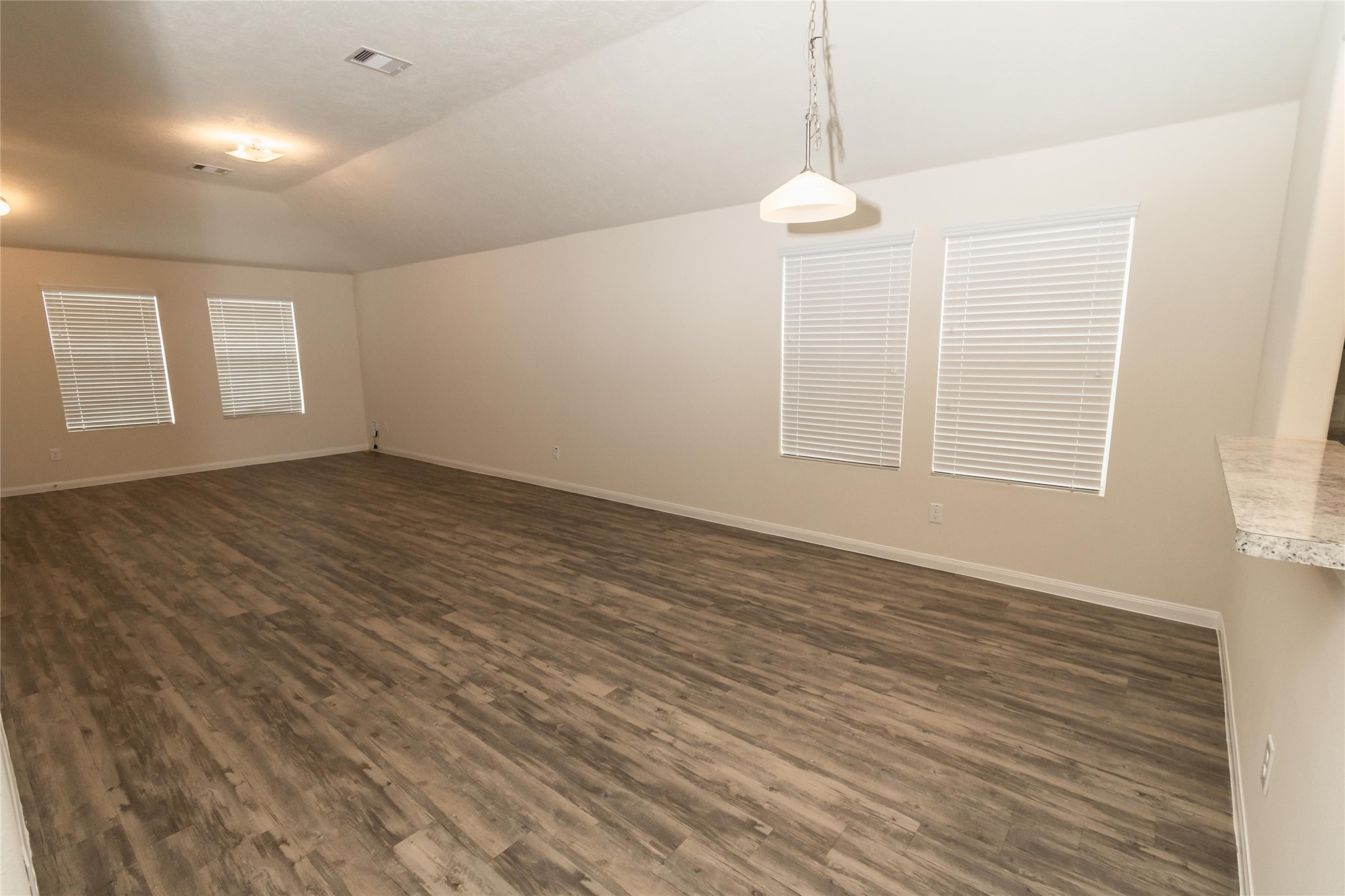 75 Santa Barbara Drive Property Photo 6
