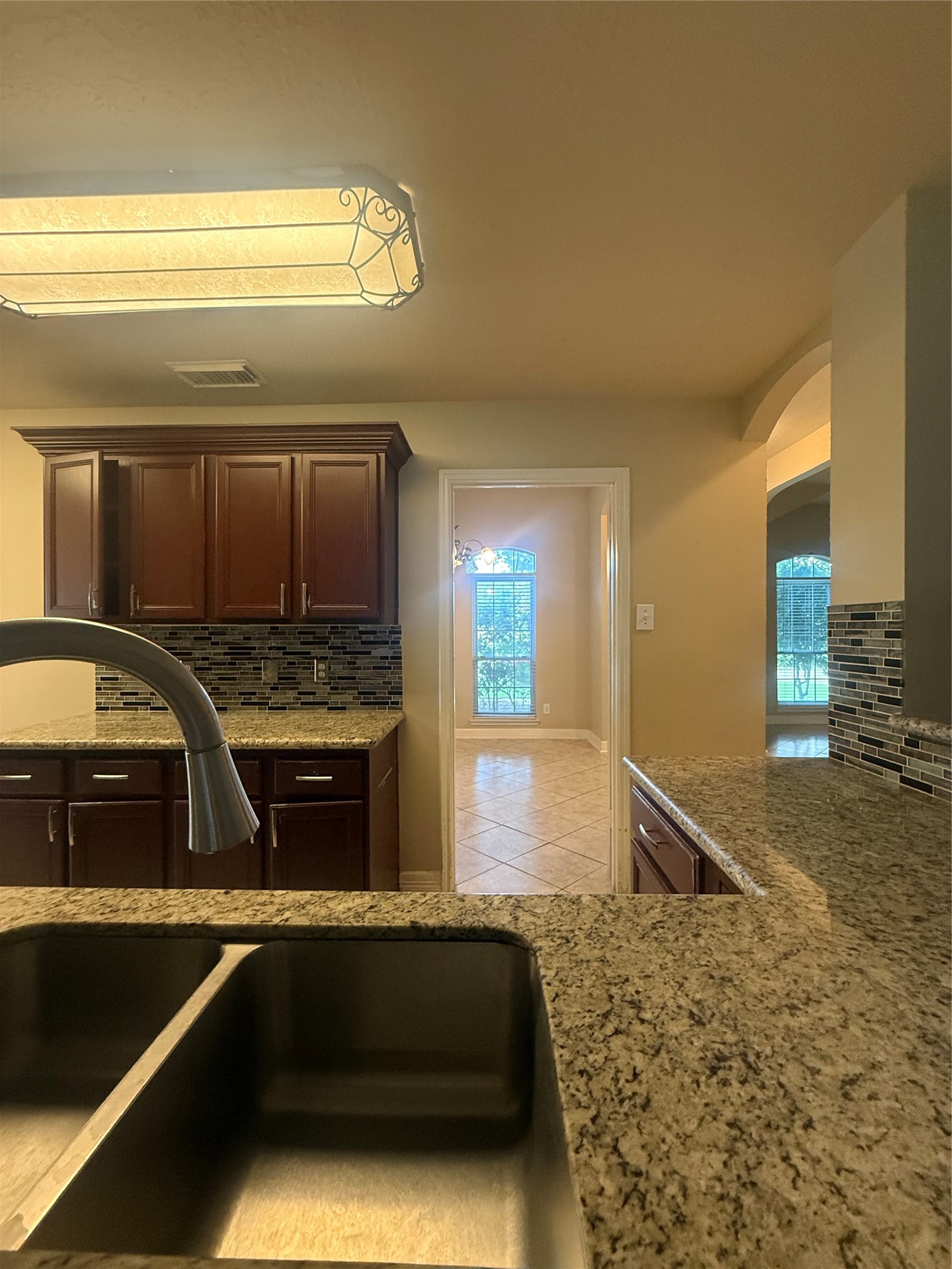 8210 Paddington Place Drive Property Photo 6
