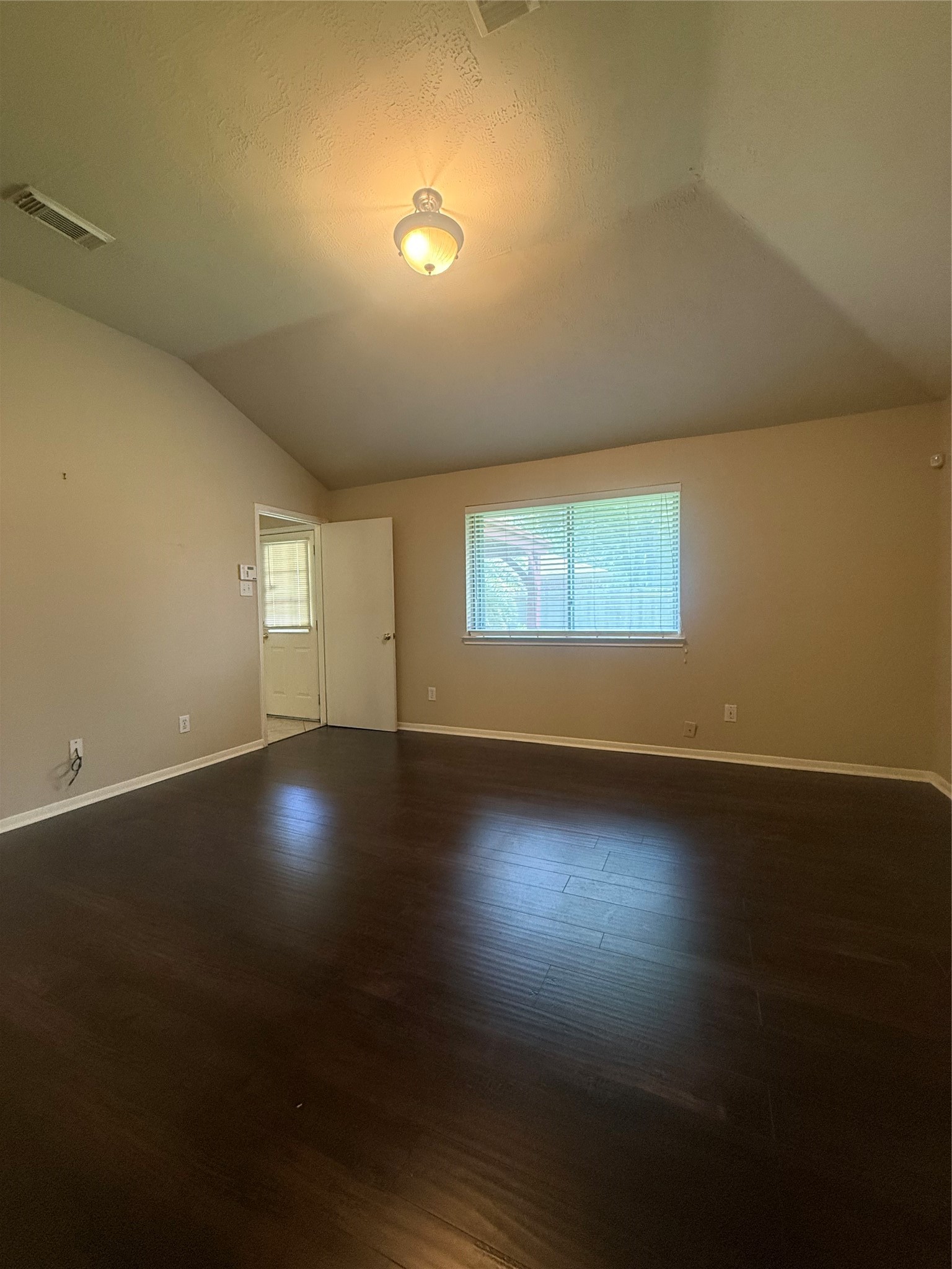 8210 Paddington Place Drive Property Photo 16
