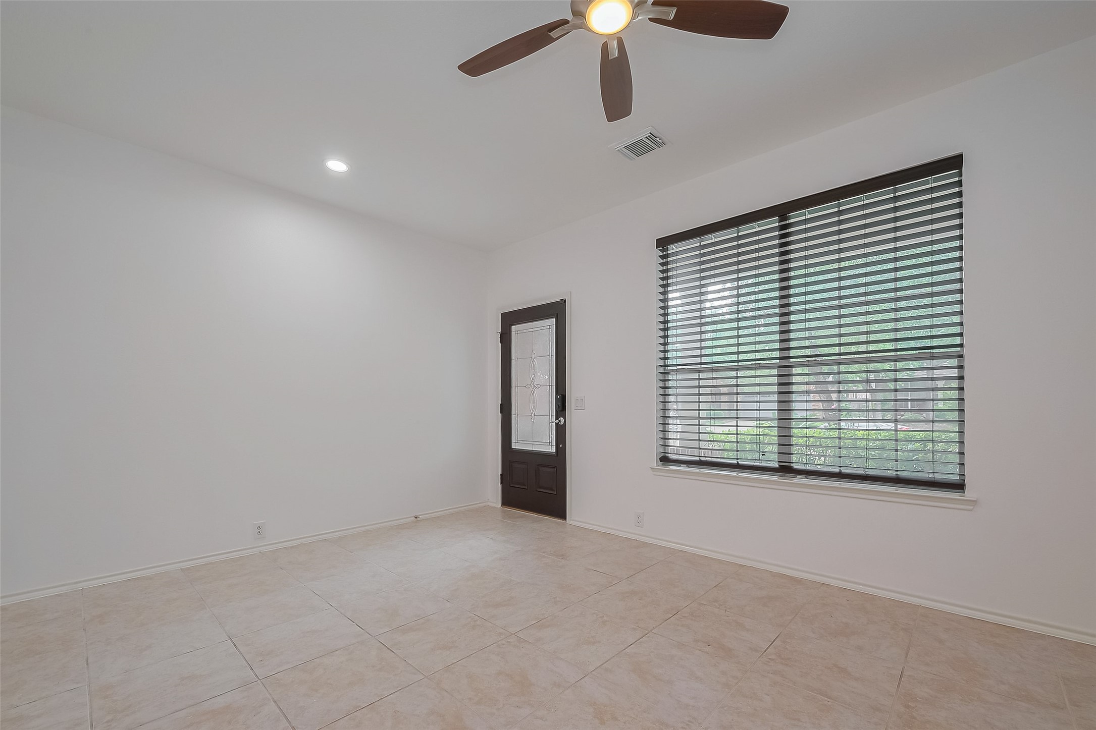 24543 Carlton Springs Lane Property Photo 6