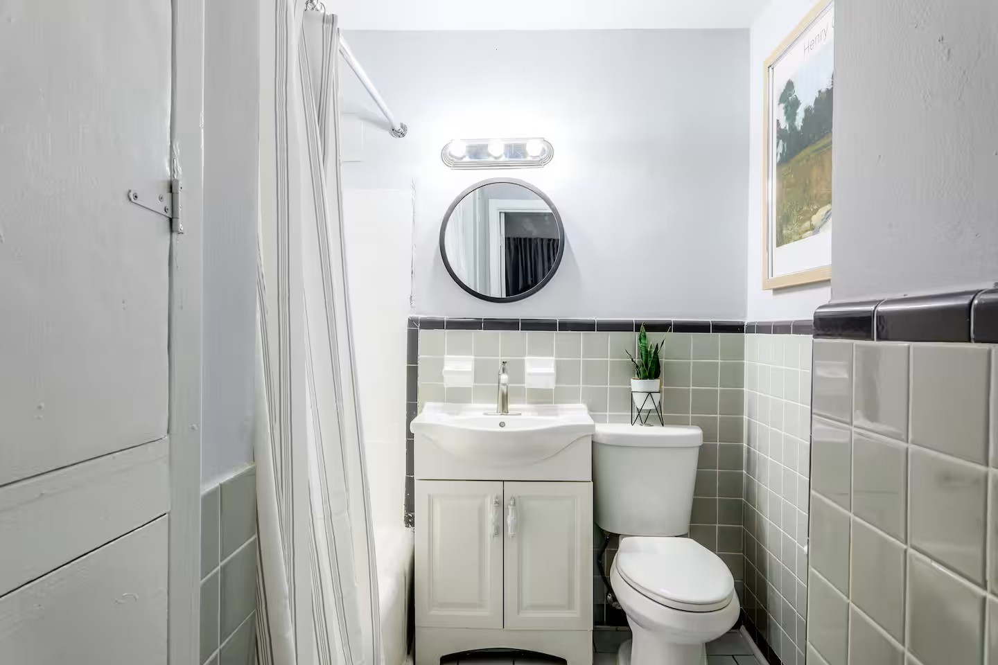 109 Fargo B Property Photo 6
