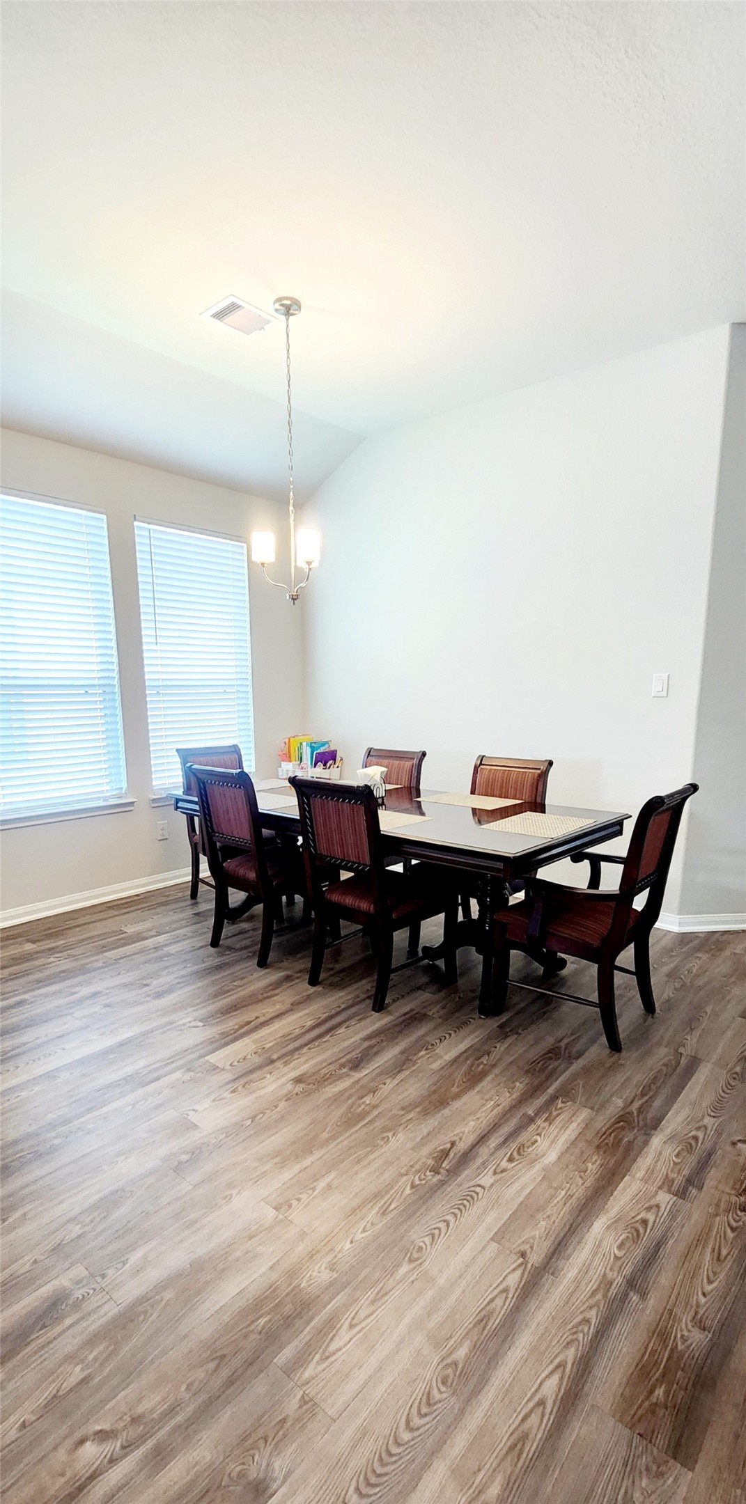 207 Tejas Village Parkway Property Photo 7