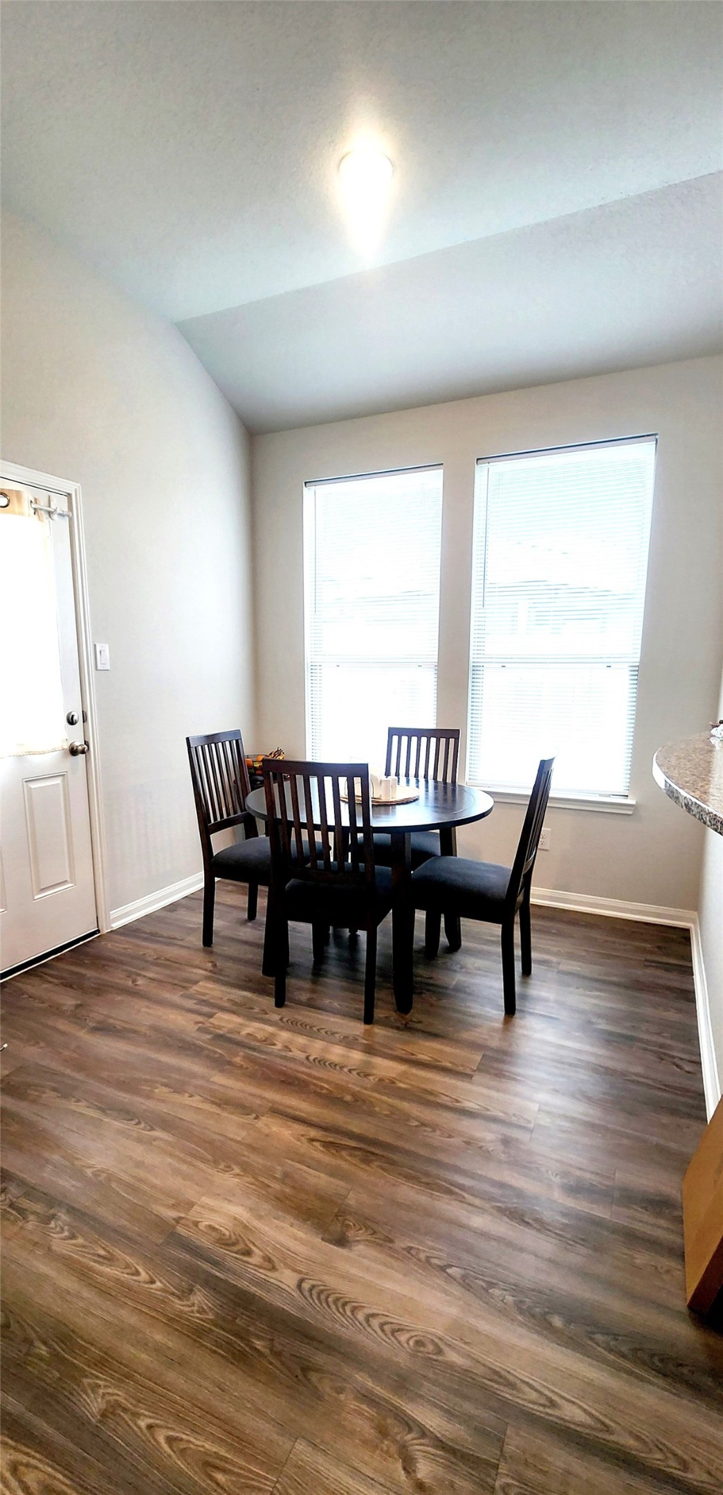 207 Tejas Village Parkway Property Photo 8