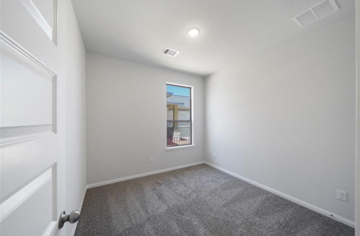 207 Tejas Village Parkway Property Photo 13
