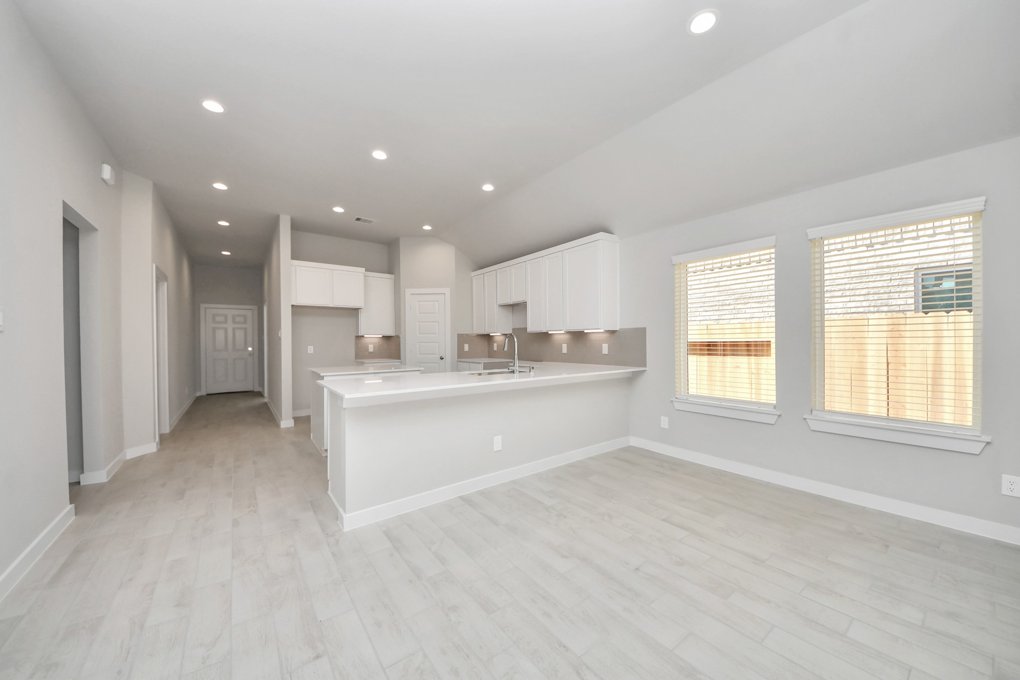 11107 Rose River Drive Property Photo 7