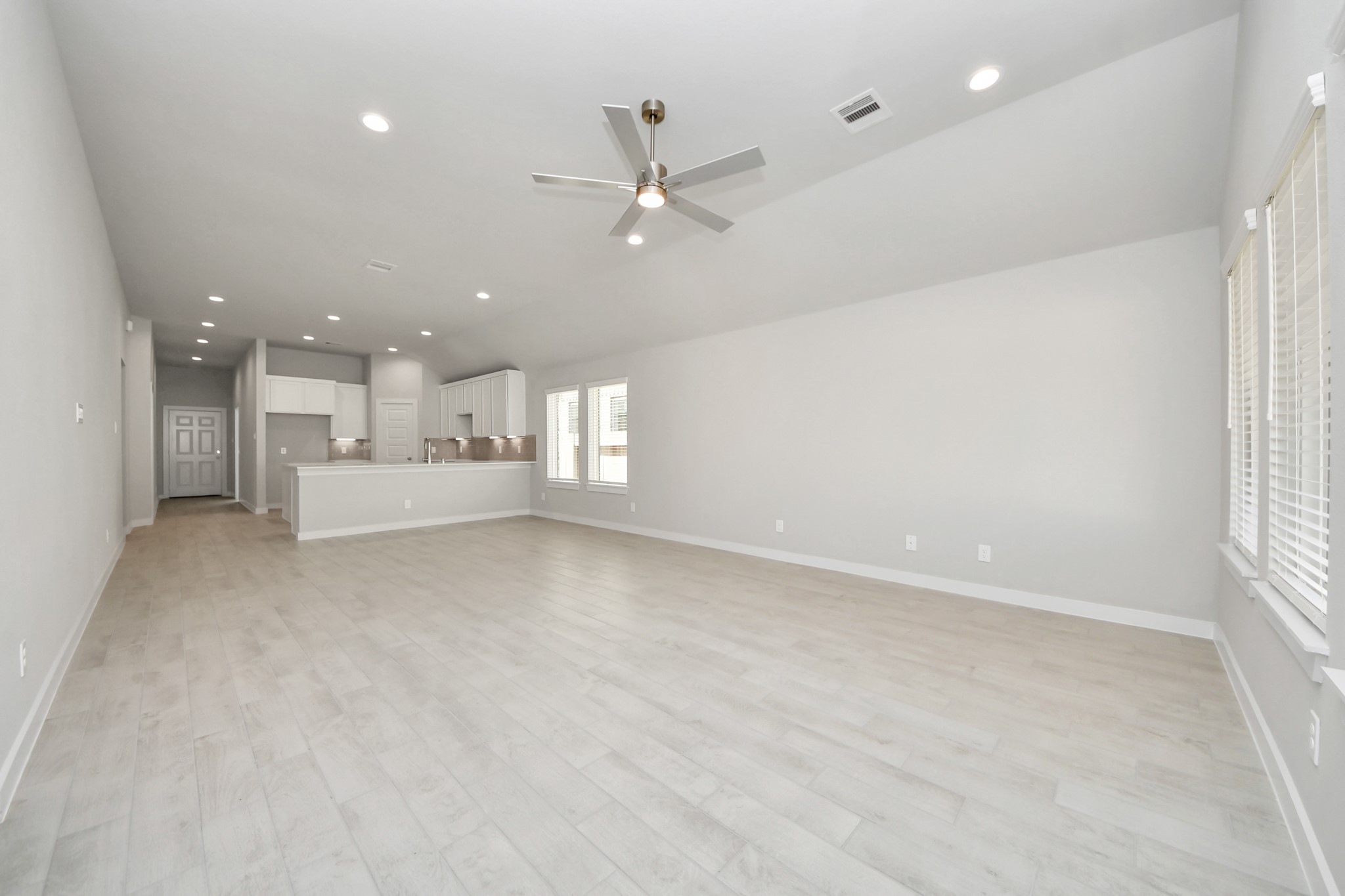 11107 Rose River Drive Property Photo 12