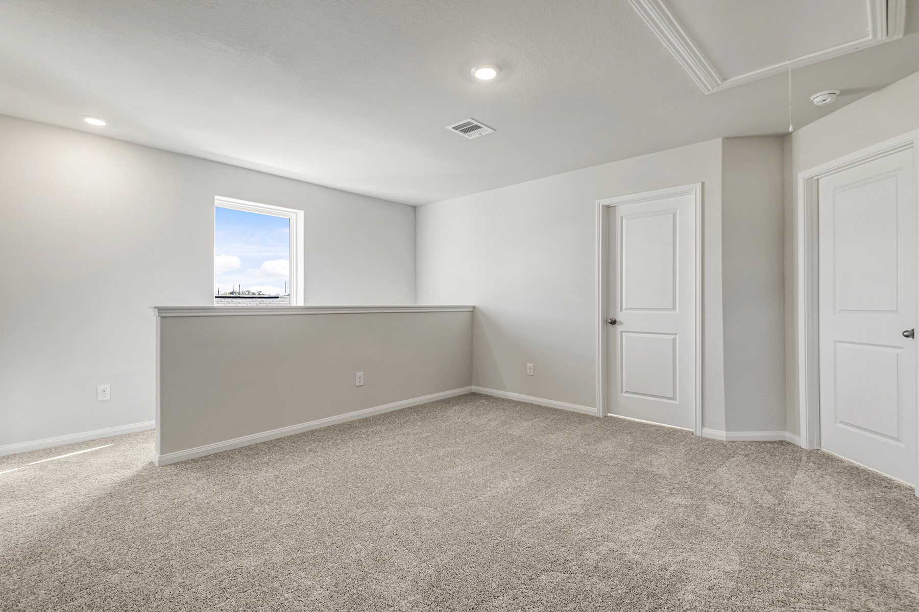 8312 Sunberry Shadow Drive Property Photo 4