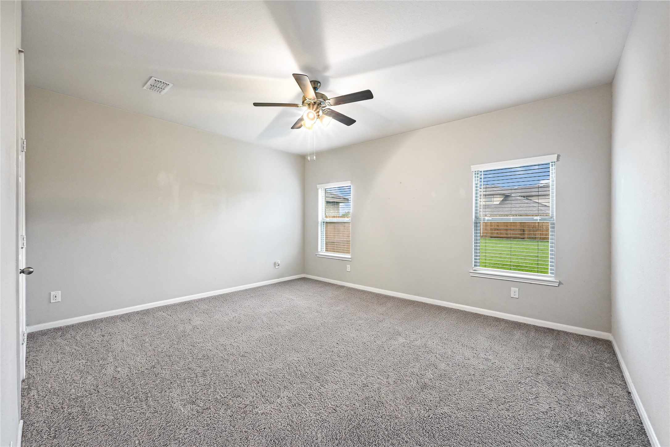 1207 Bellingham Park Drive Property Photo 12