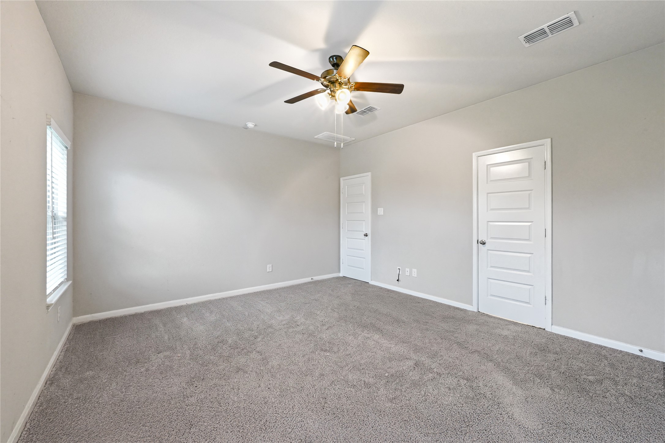 1207 Bellingham Park Drive Property Photo 14