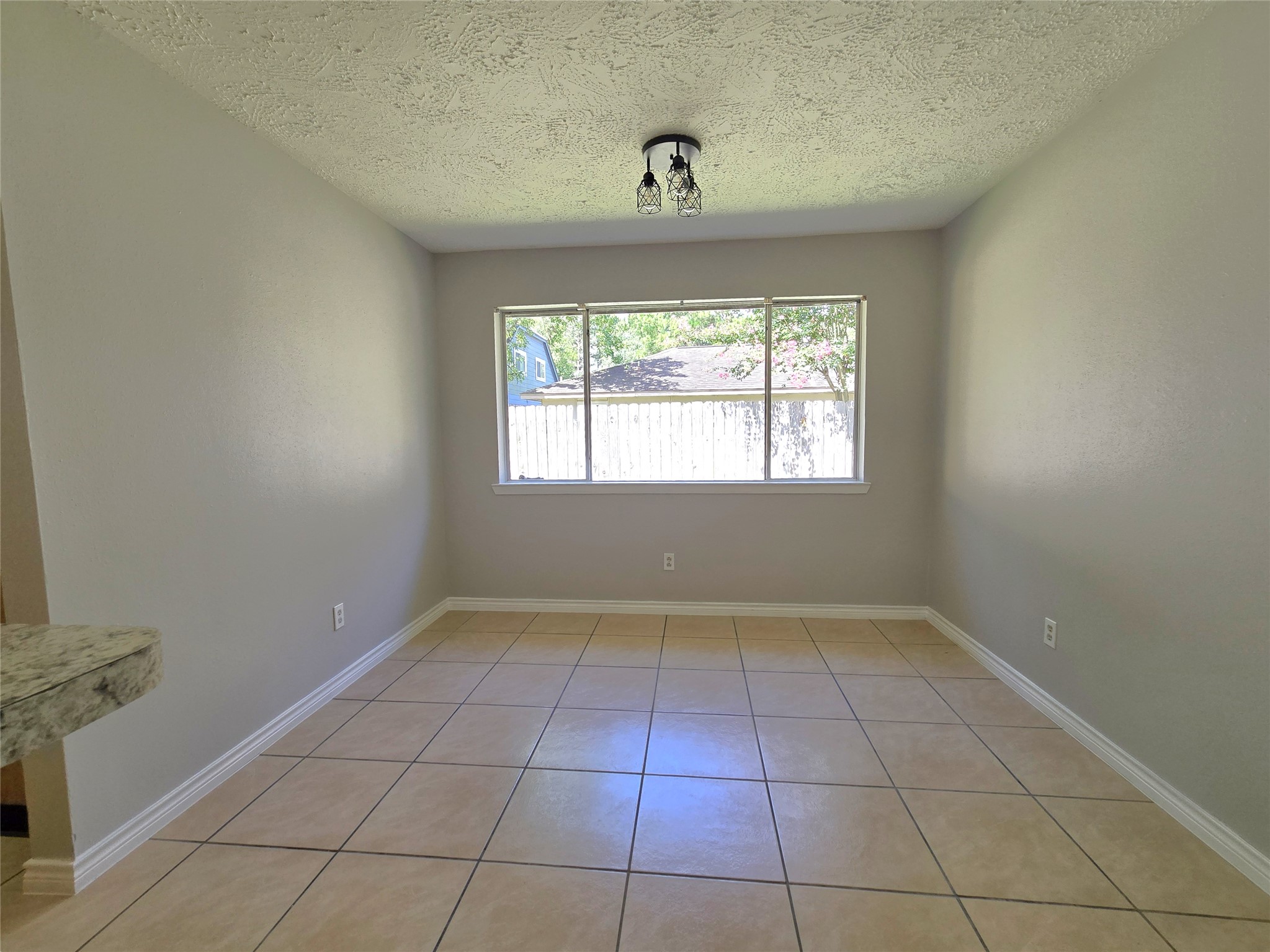 4835 Owens Creek Lane Property Photo 4