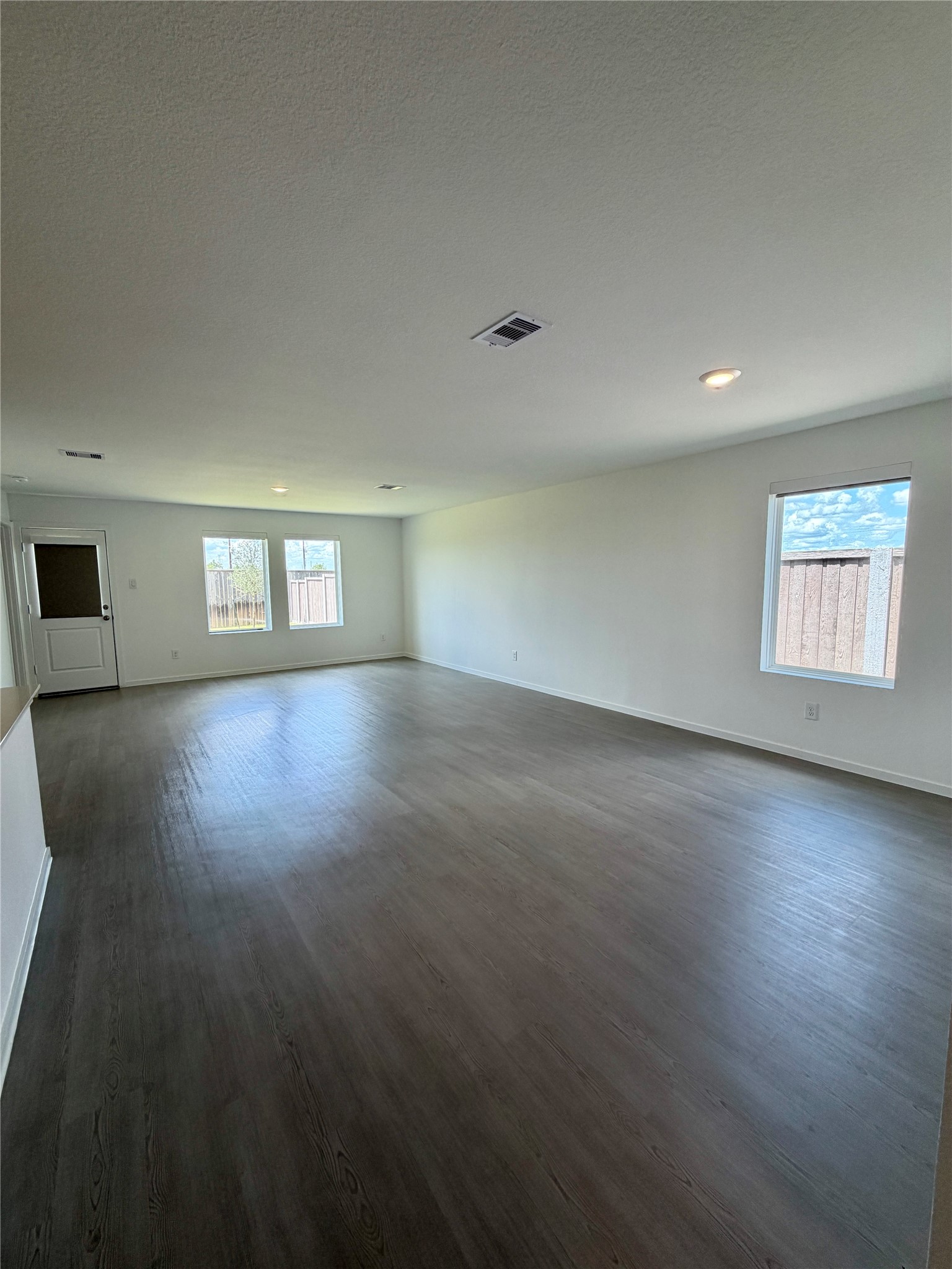 16827 Great Stable Way Property Photo 3
