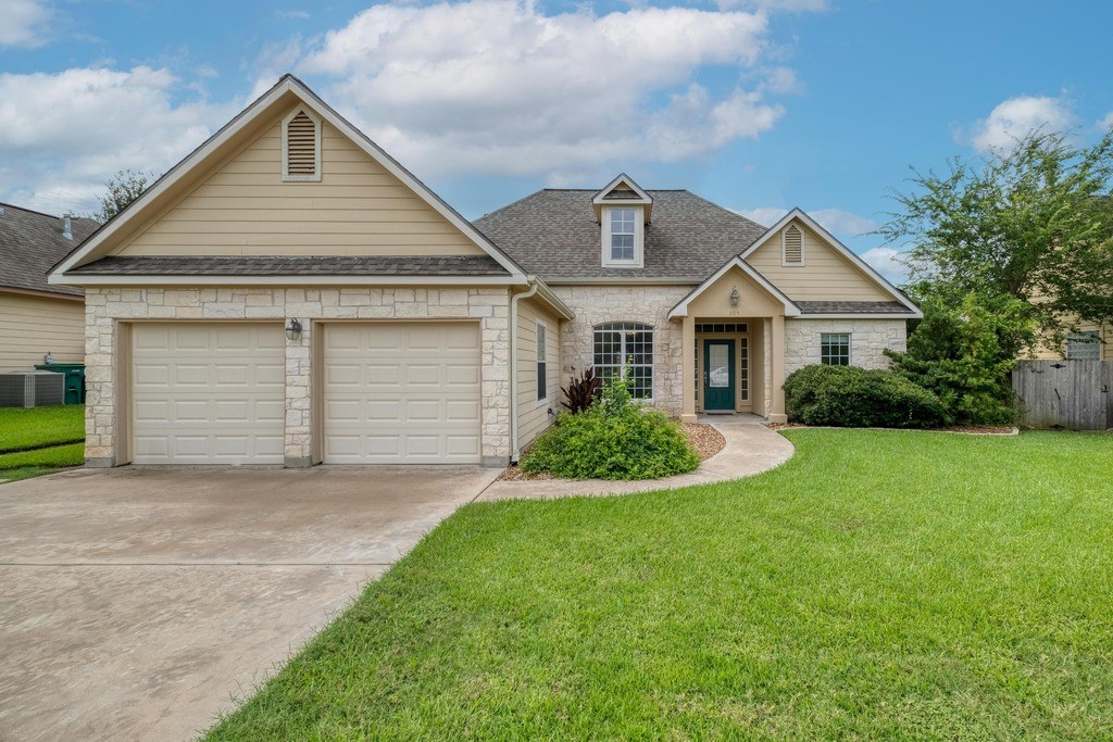 365 Rose Mayer Loop Property Photo 1
