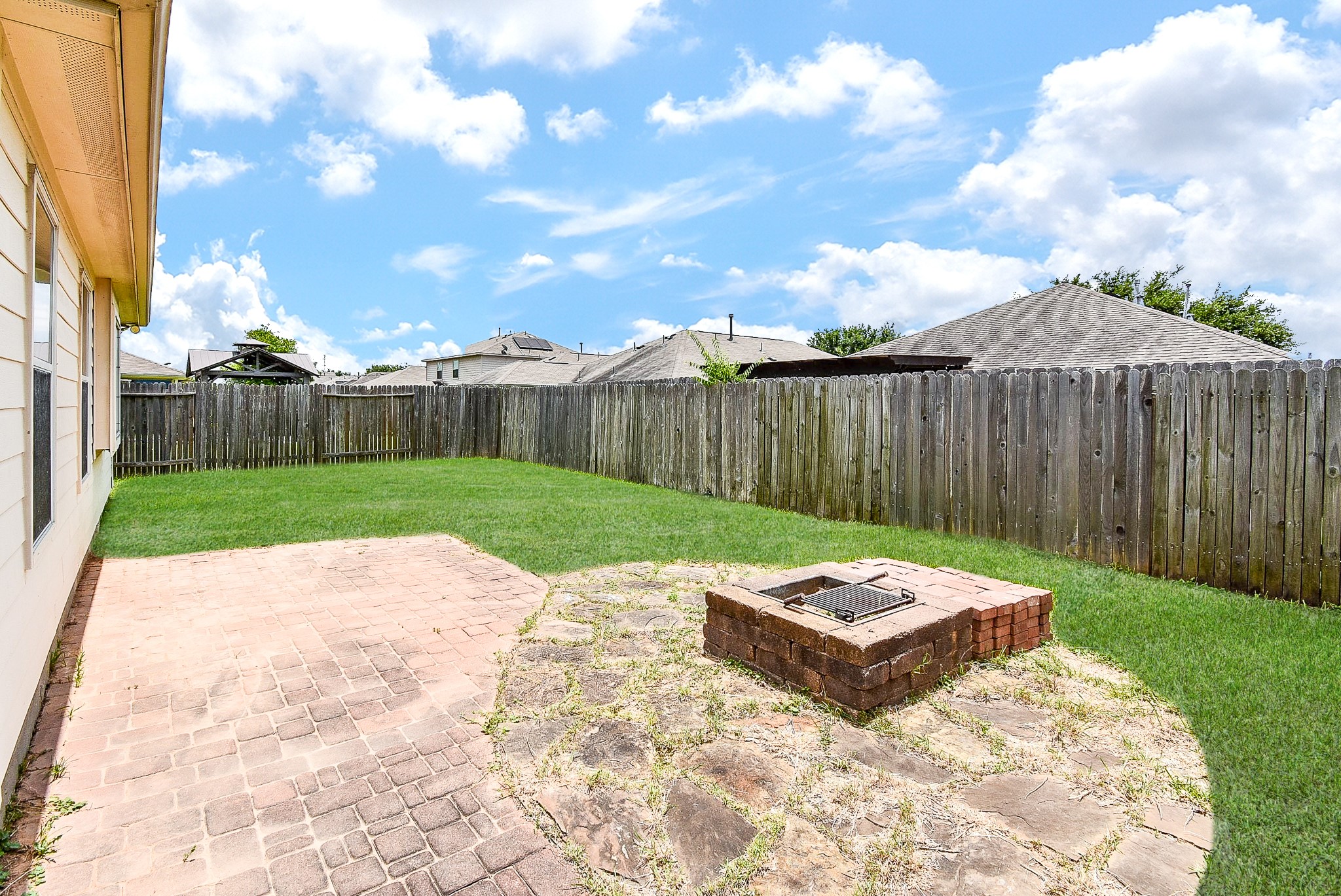 22427 Bellow Glen Drive Property Photo 19
