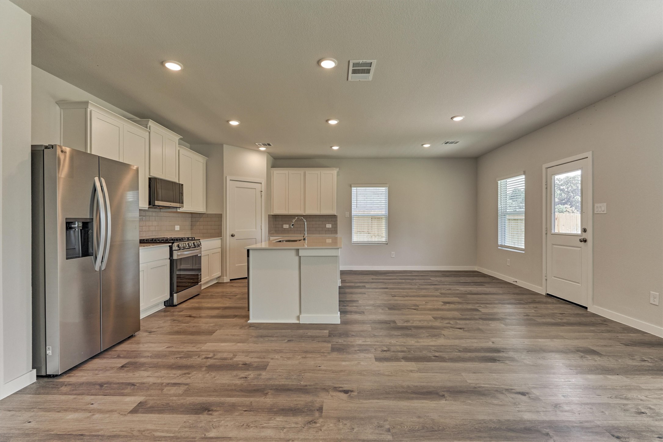 7726 Bergamot Circle Property Photo 13