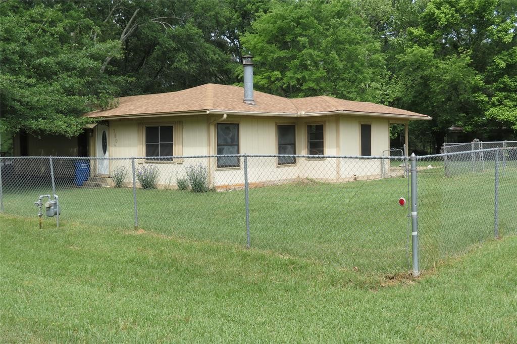 380 Keeland Dr Property Photo 4