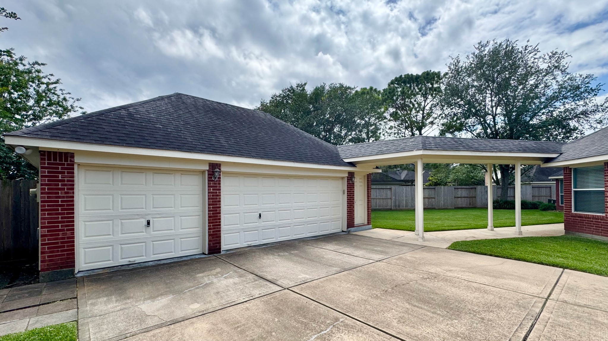 5818 Bent Arbor Lane Property Photo 4