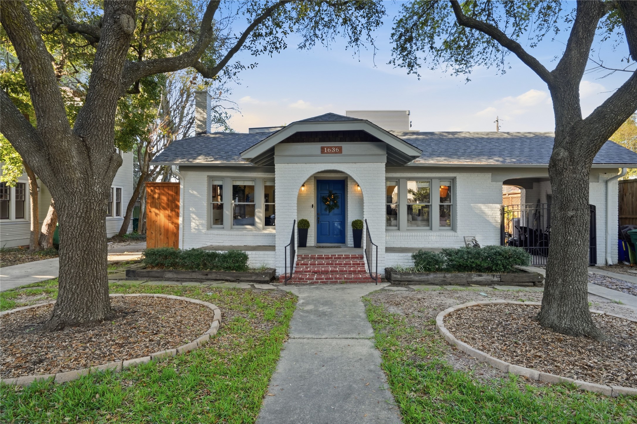 1636 Sul Ross Street Property Photo 2