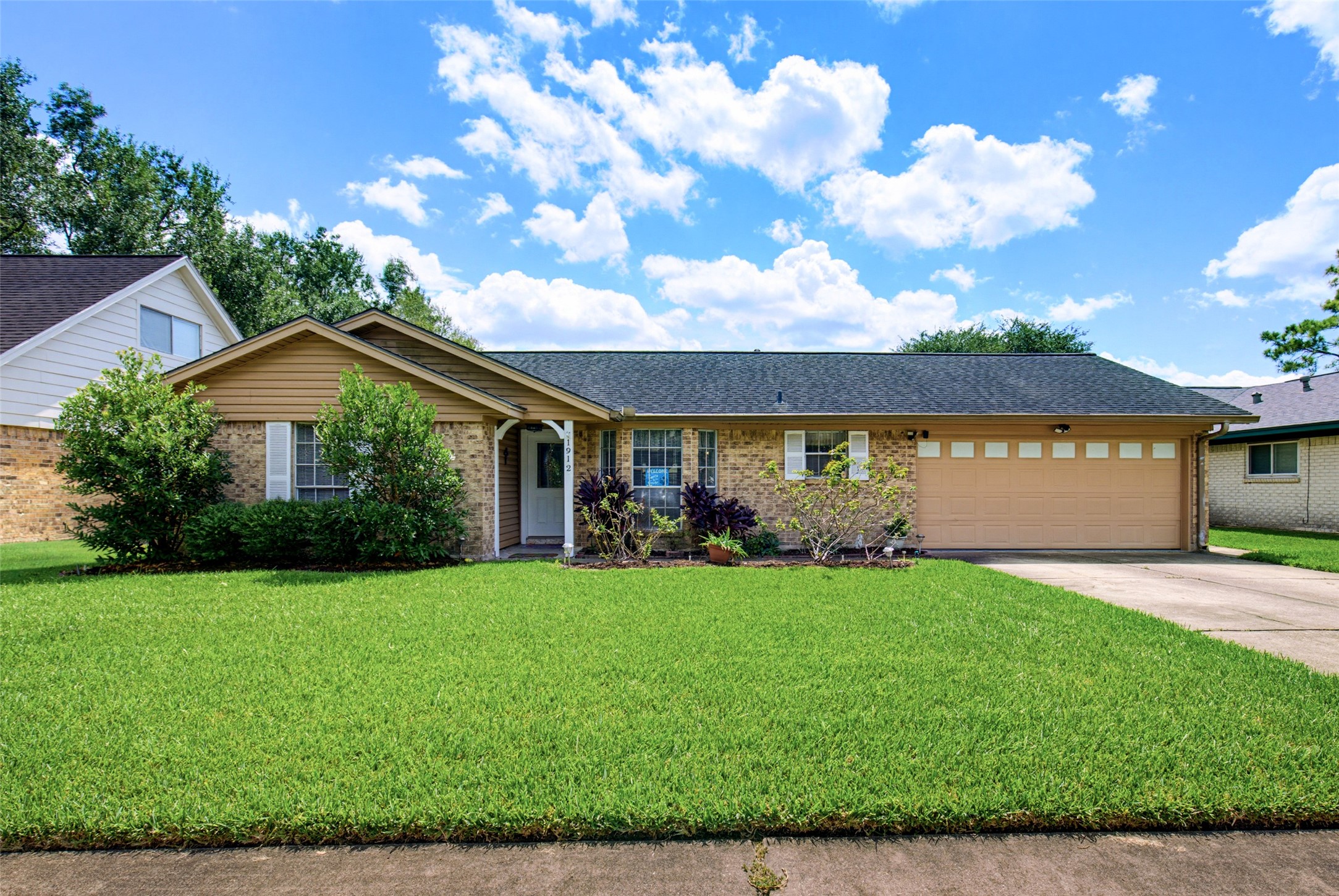 1912 Winding Creek Drive Property Photo 1