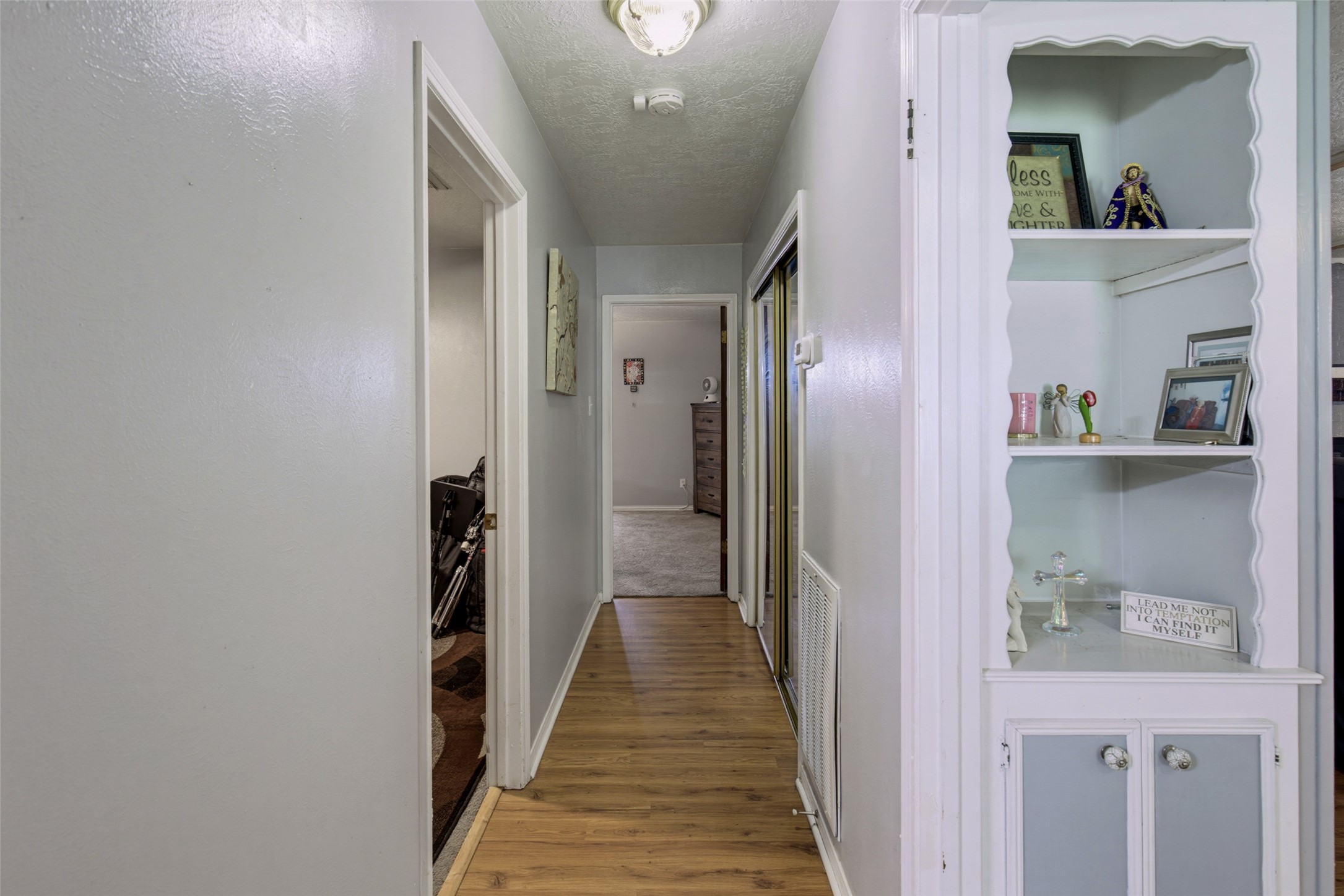 1912 Winding Creek Drive Property Photo 8