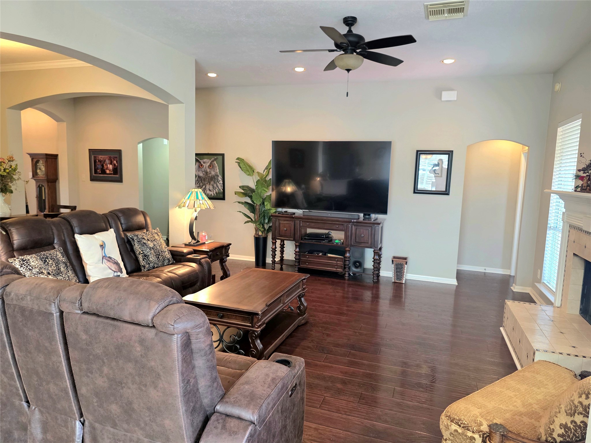 220 April Waters Drive W Property Photo 16