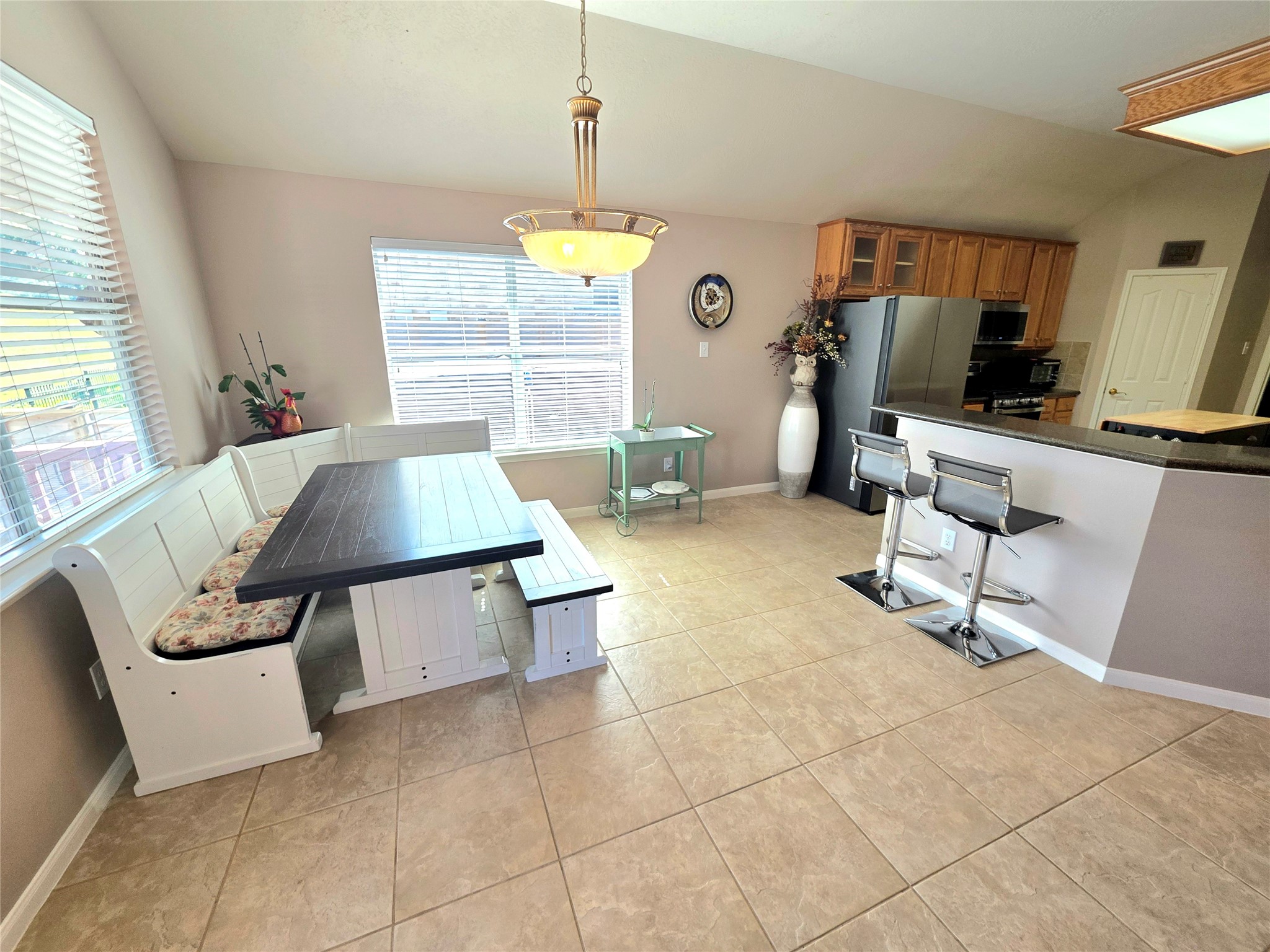 220 April Waters Drive W Property Photo 18