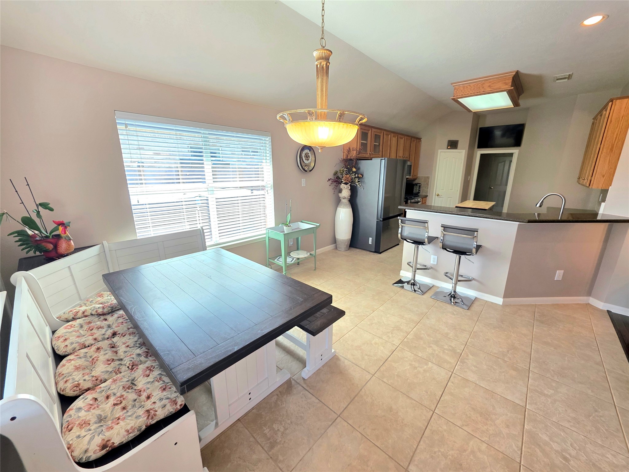 220 April Waters Drive W Property Photo 20