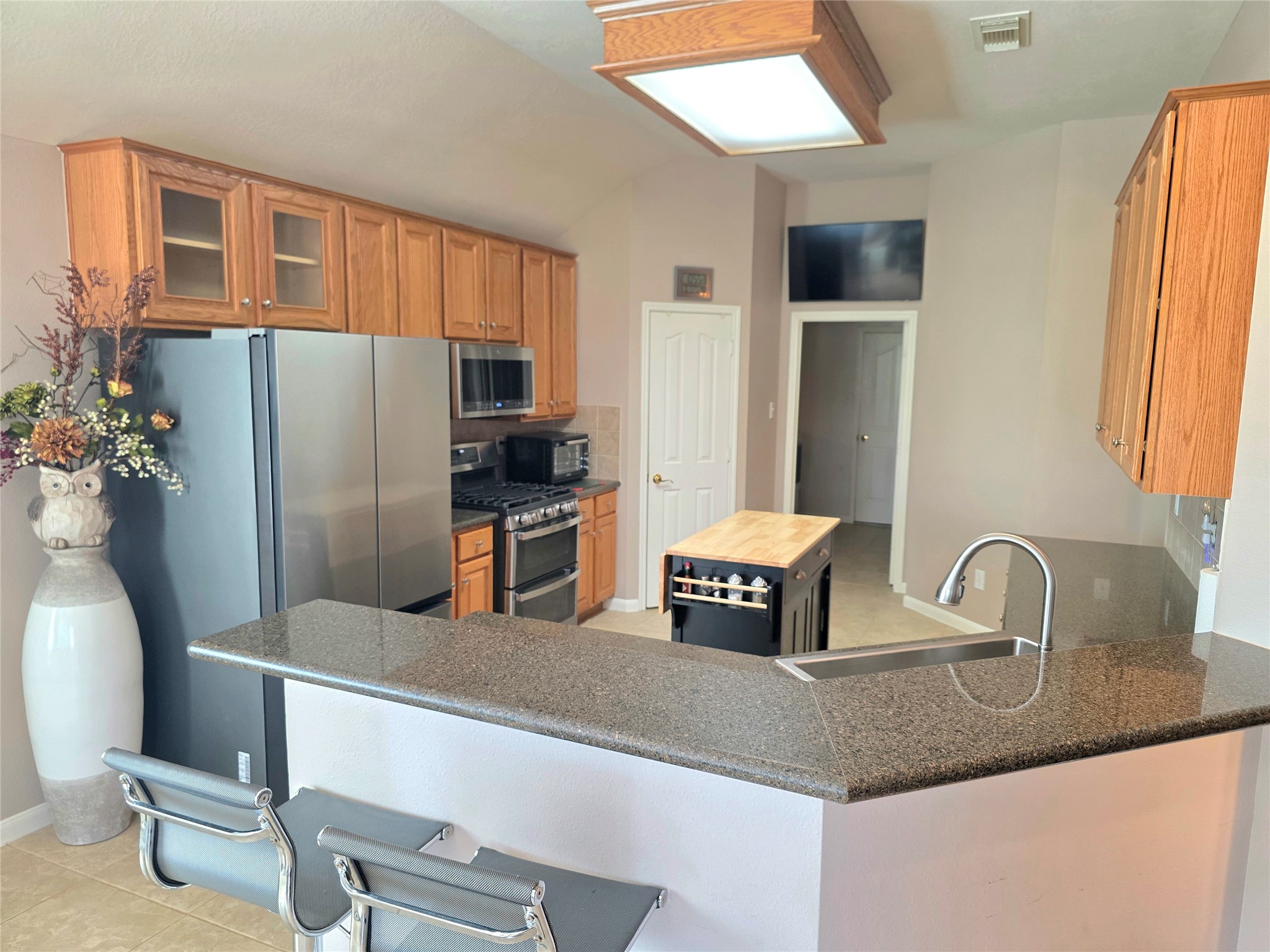 220 April Waters Drive W Property Photo 21