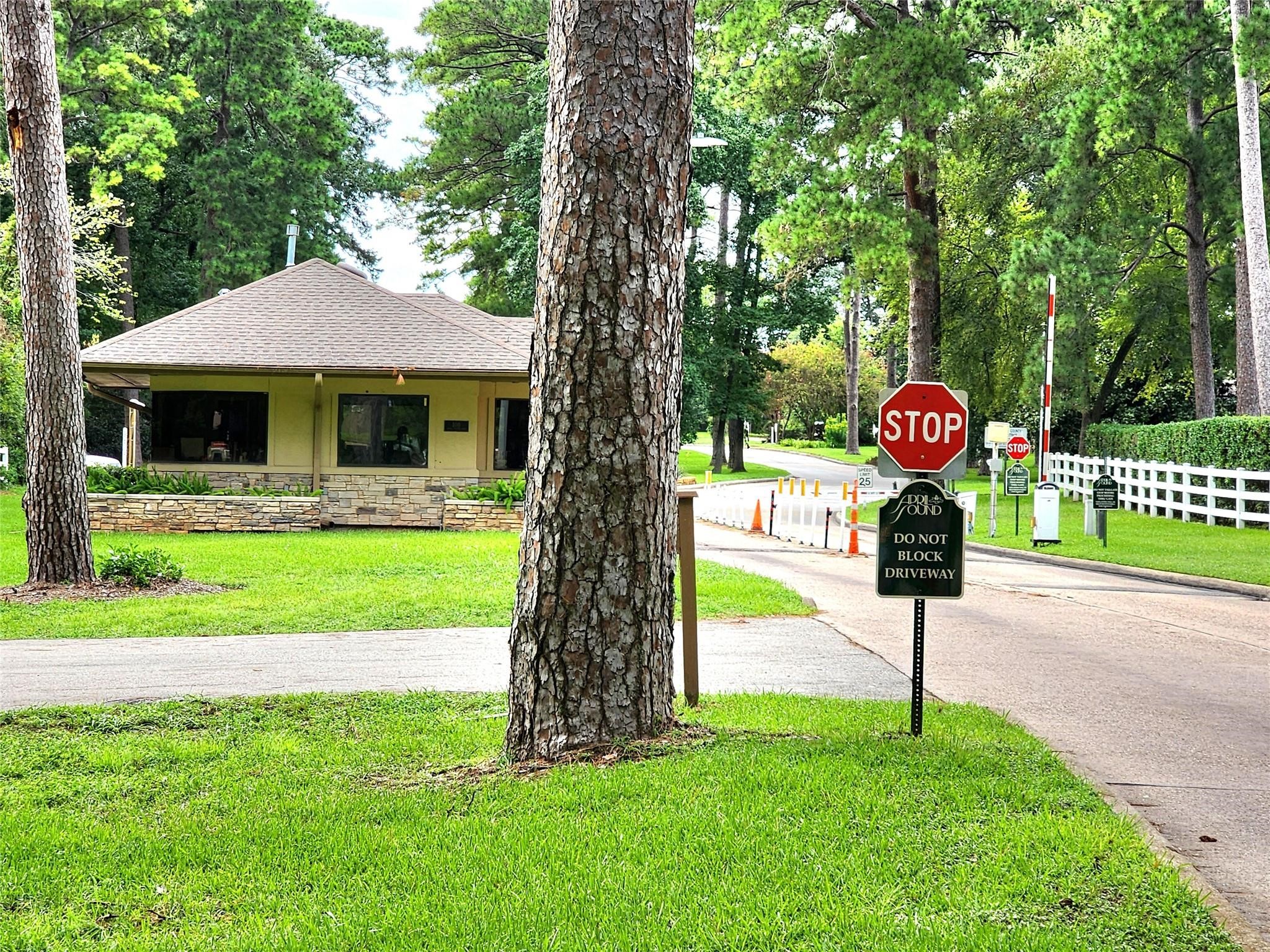 220 April Waters Drive W Property Photo 41