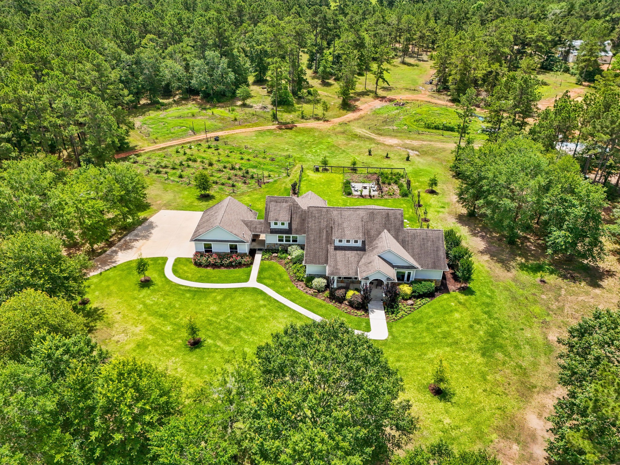 17772 W Terrace Oaks Property Photo 1