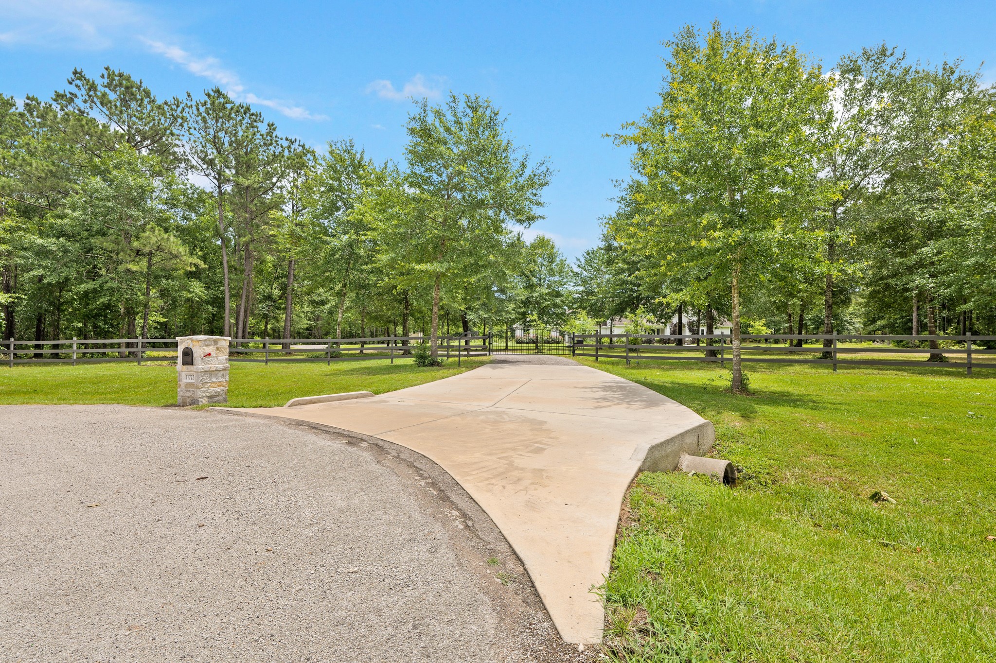 17772 W Terrace Oaks Property Photo 47