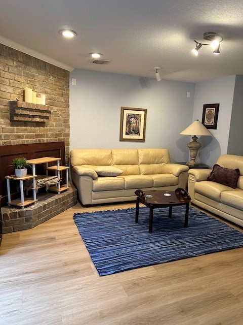 6370 Creekbend Drive 55 Property Photo 5