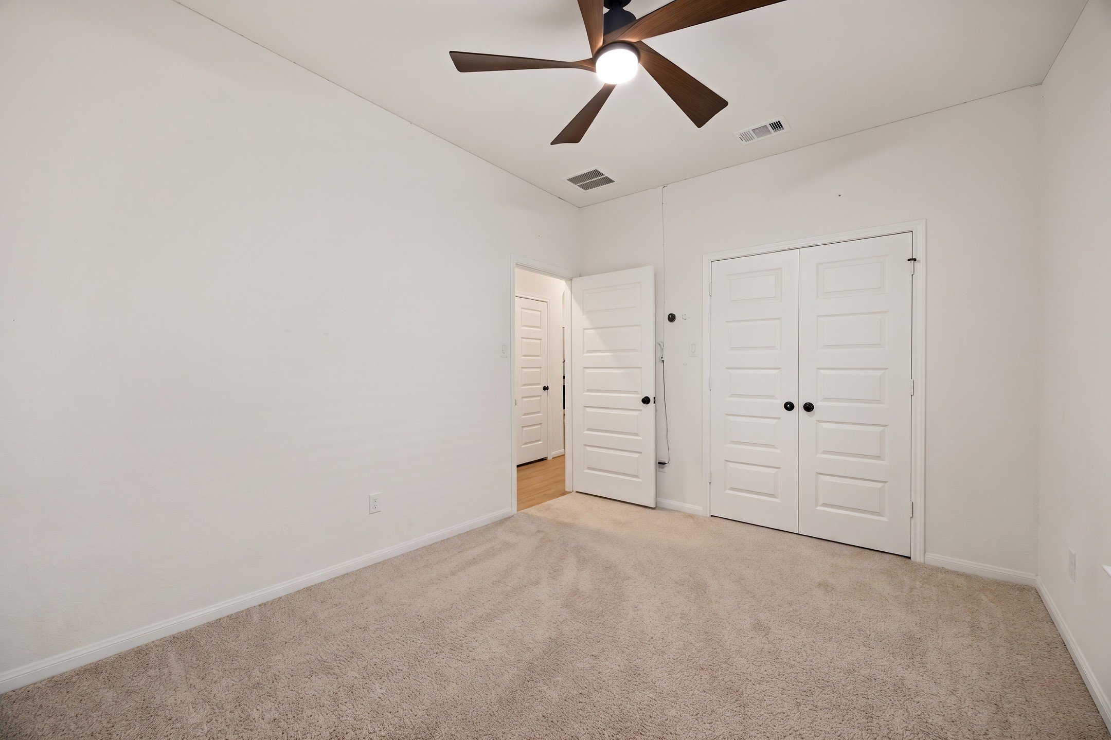 10422 Milford Woods Lane Property Photo 17